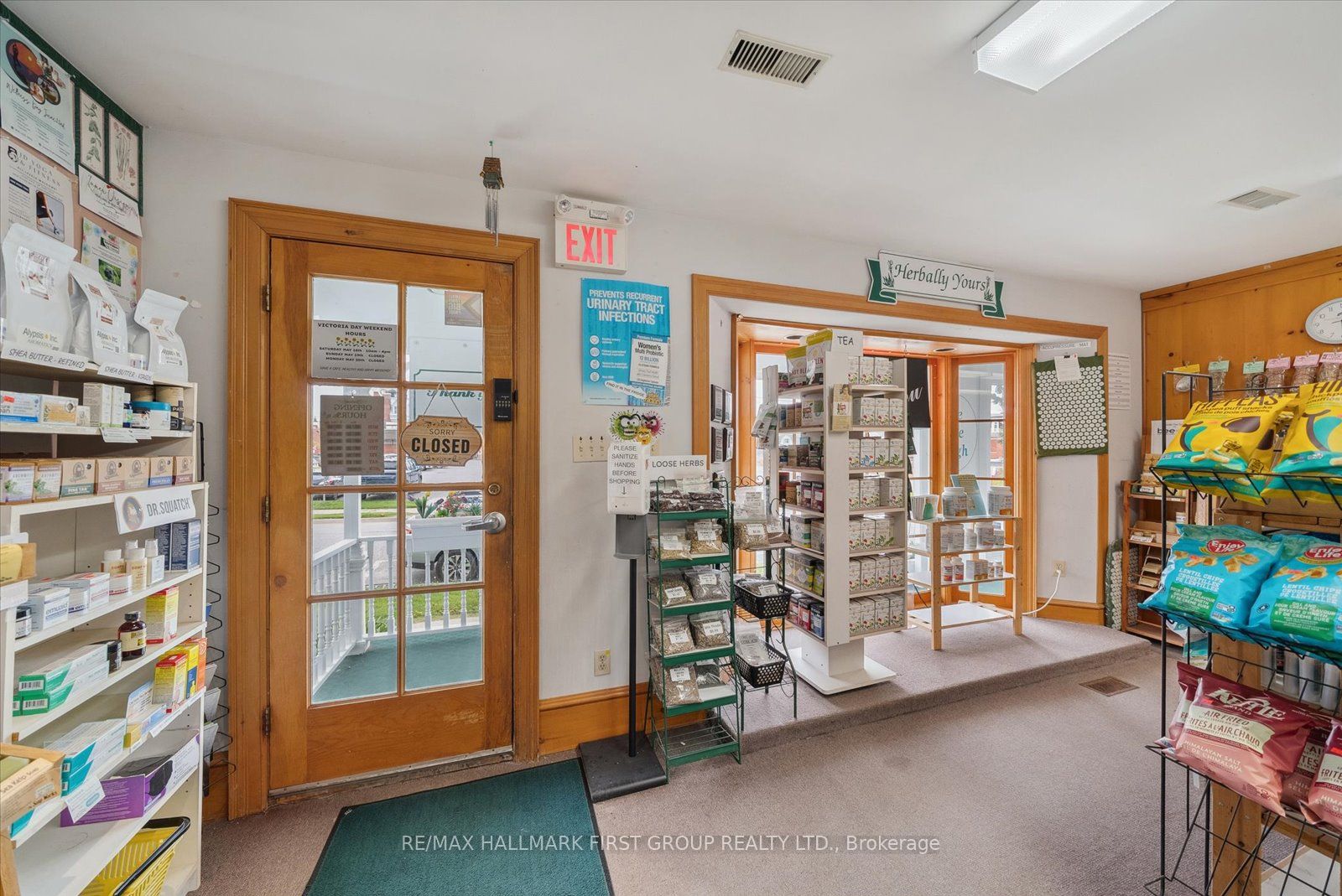 180 Mary Street Property Photo 9