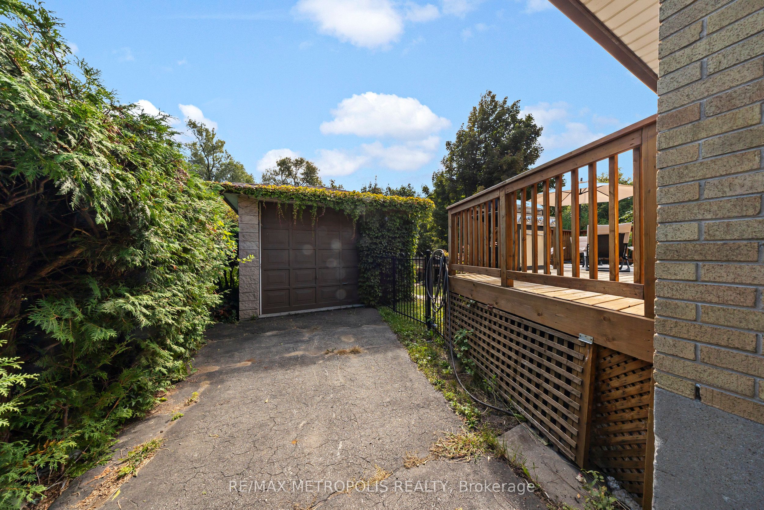 201 Southlawn Avenue Property Photo 18
