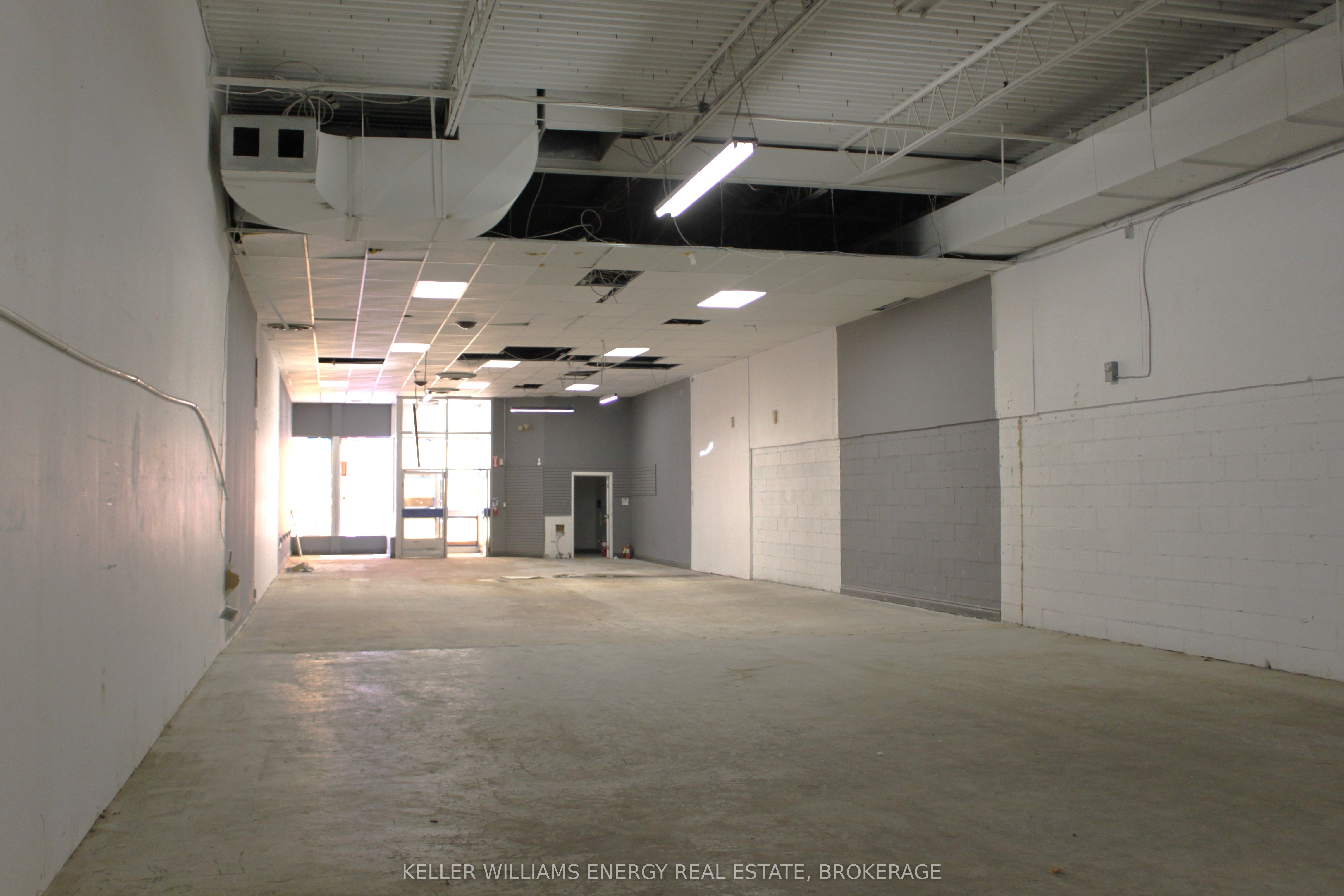 #1-main - 501 Ritson Road Property Photo 4