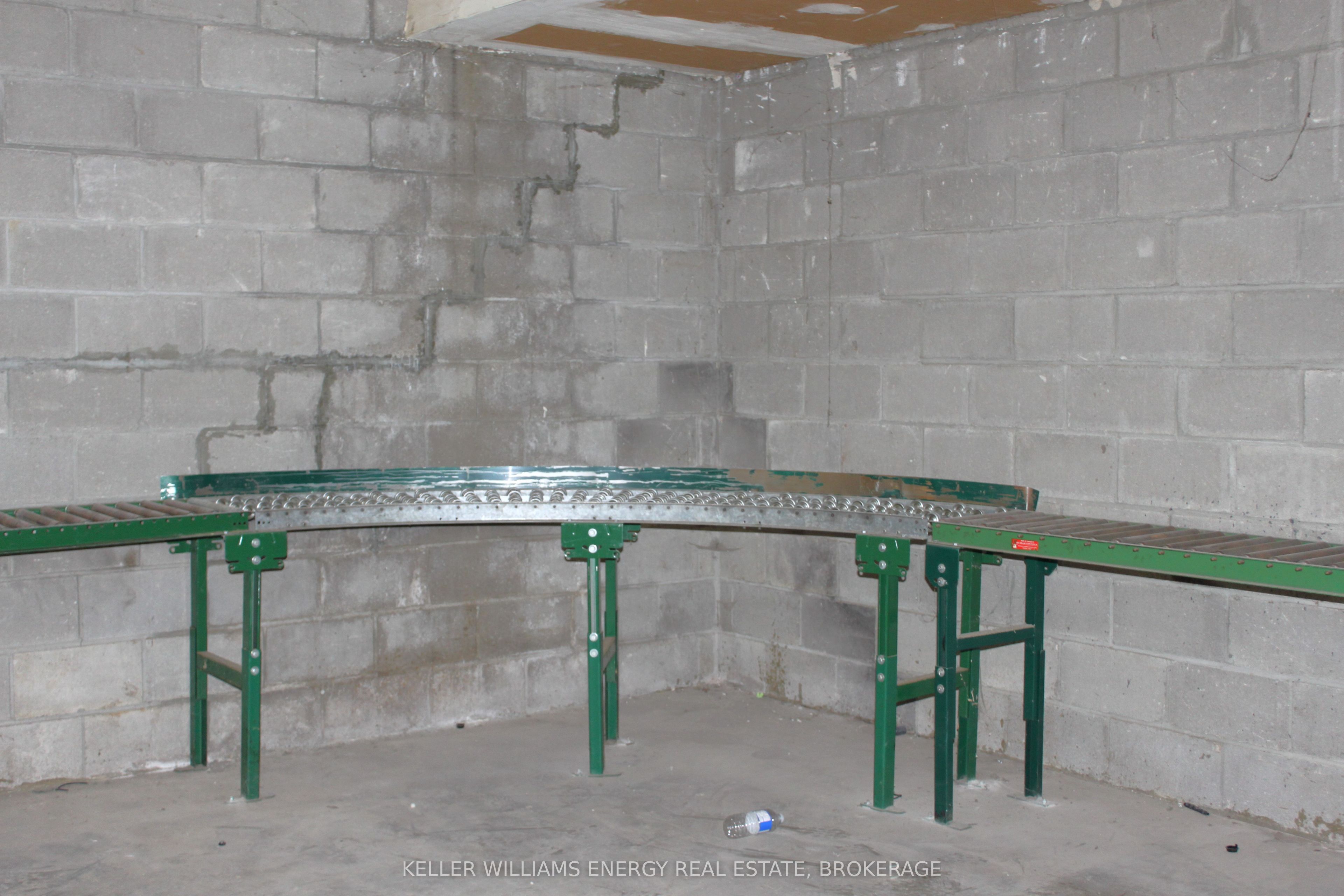 #1-main - 501 Ritson Road Property Photo 7