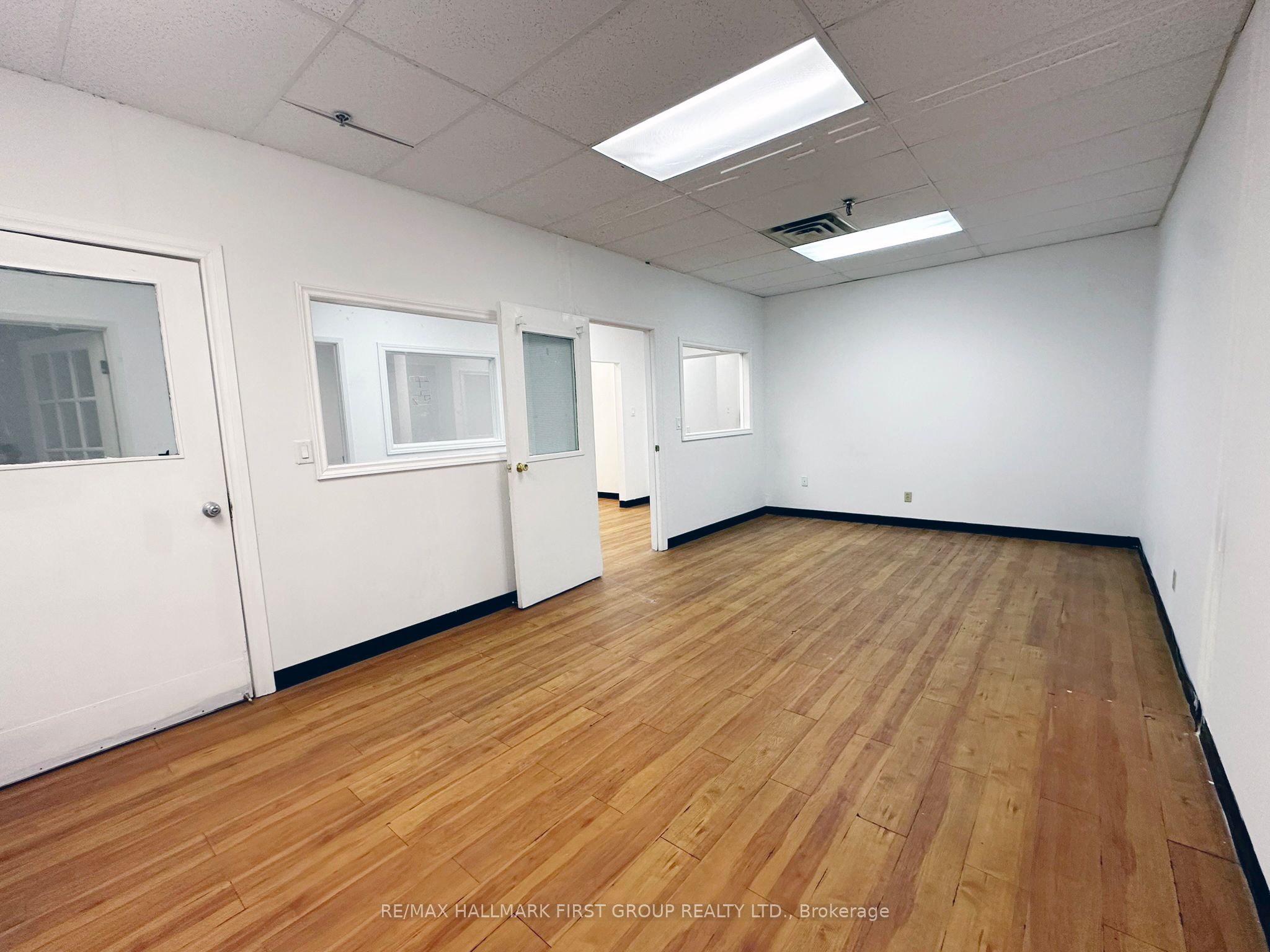 #5 - 126 Commercial Avenue Property Photo 5
