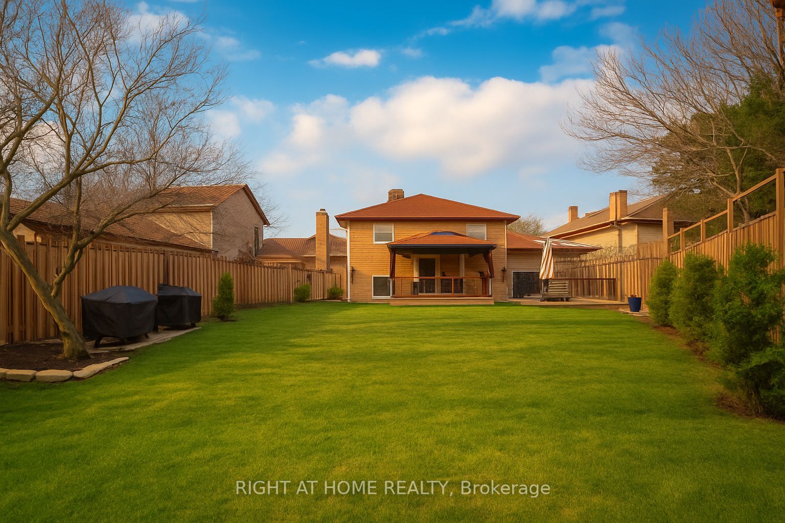 119 Rochman Boulevard Property Photo 5