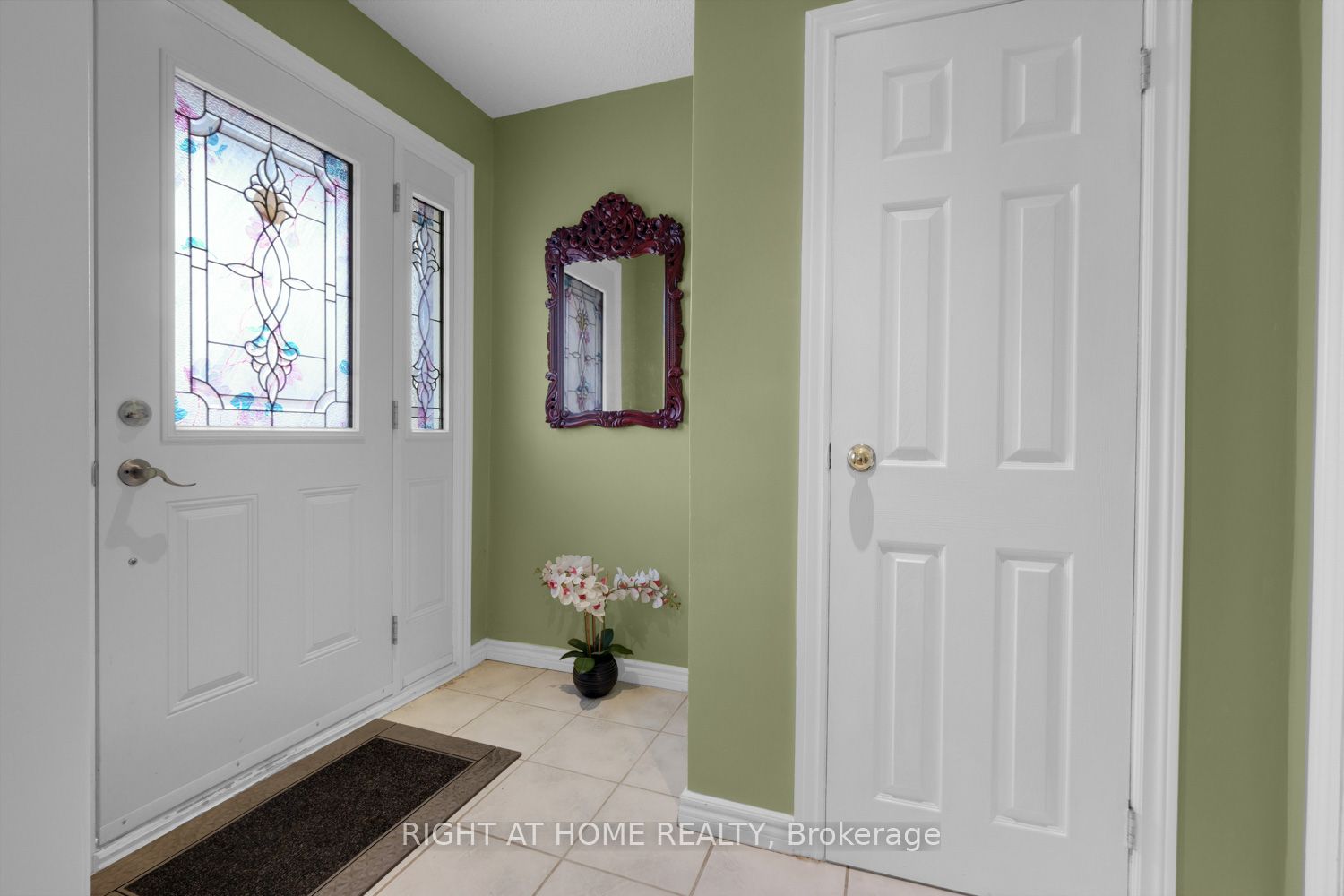 119 Rochman Boulevard Property Photo 6