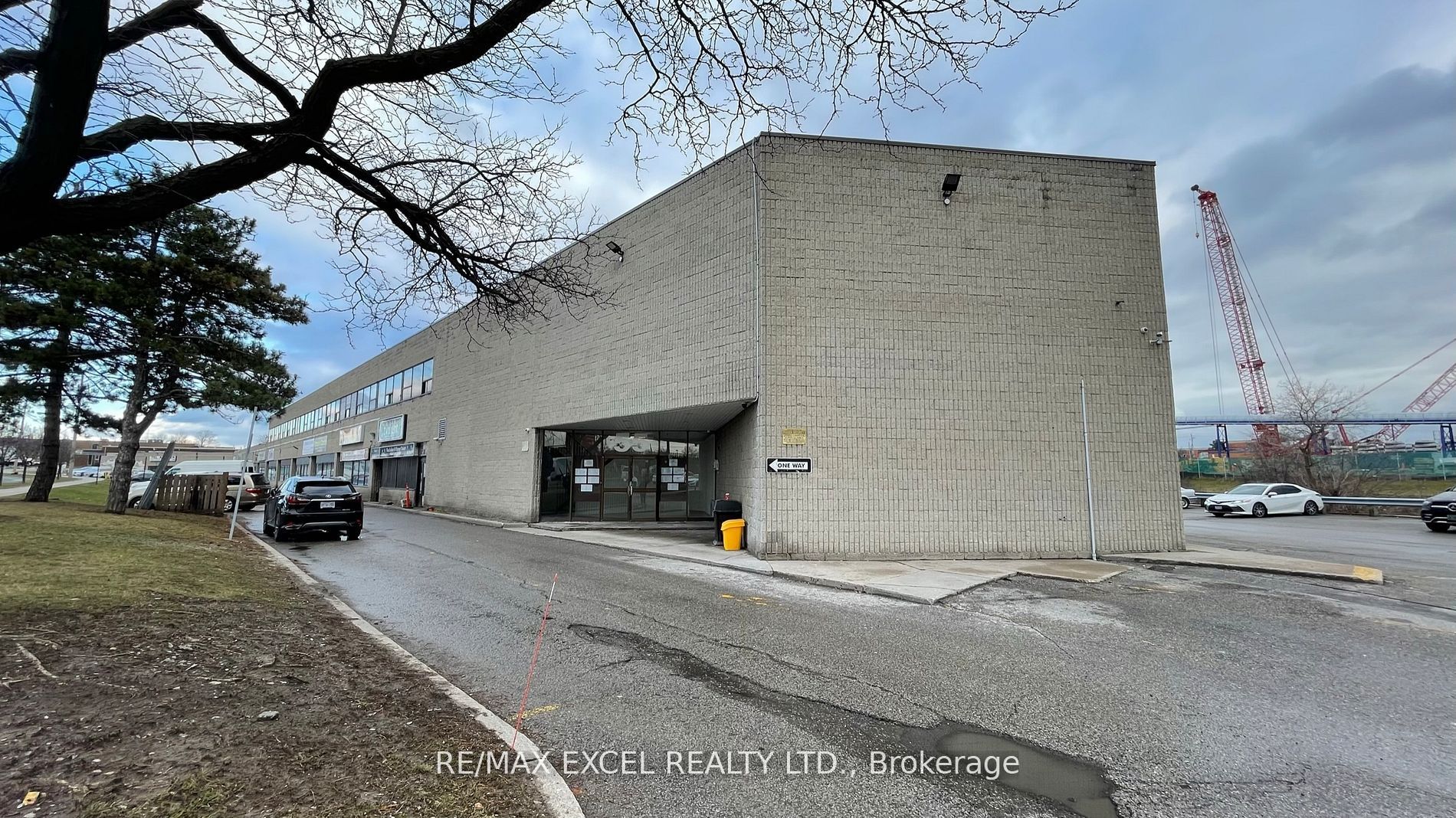#230i - 55 Nugget Avenue Property Photo 1