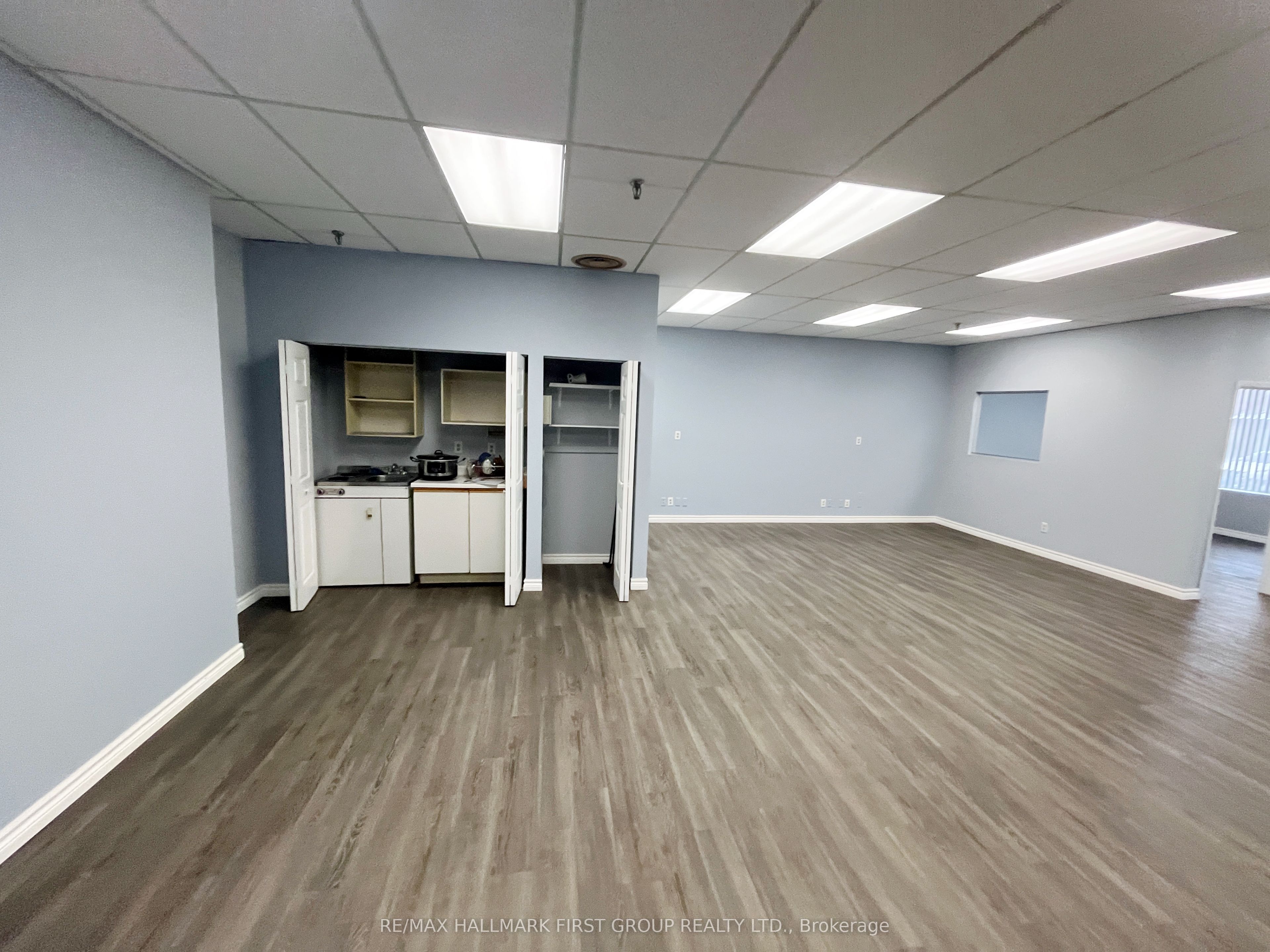 #om2#2b - 1400 Bayly Street Property Photo 5