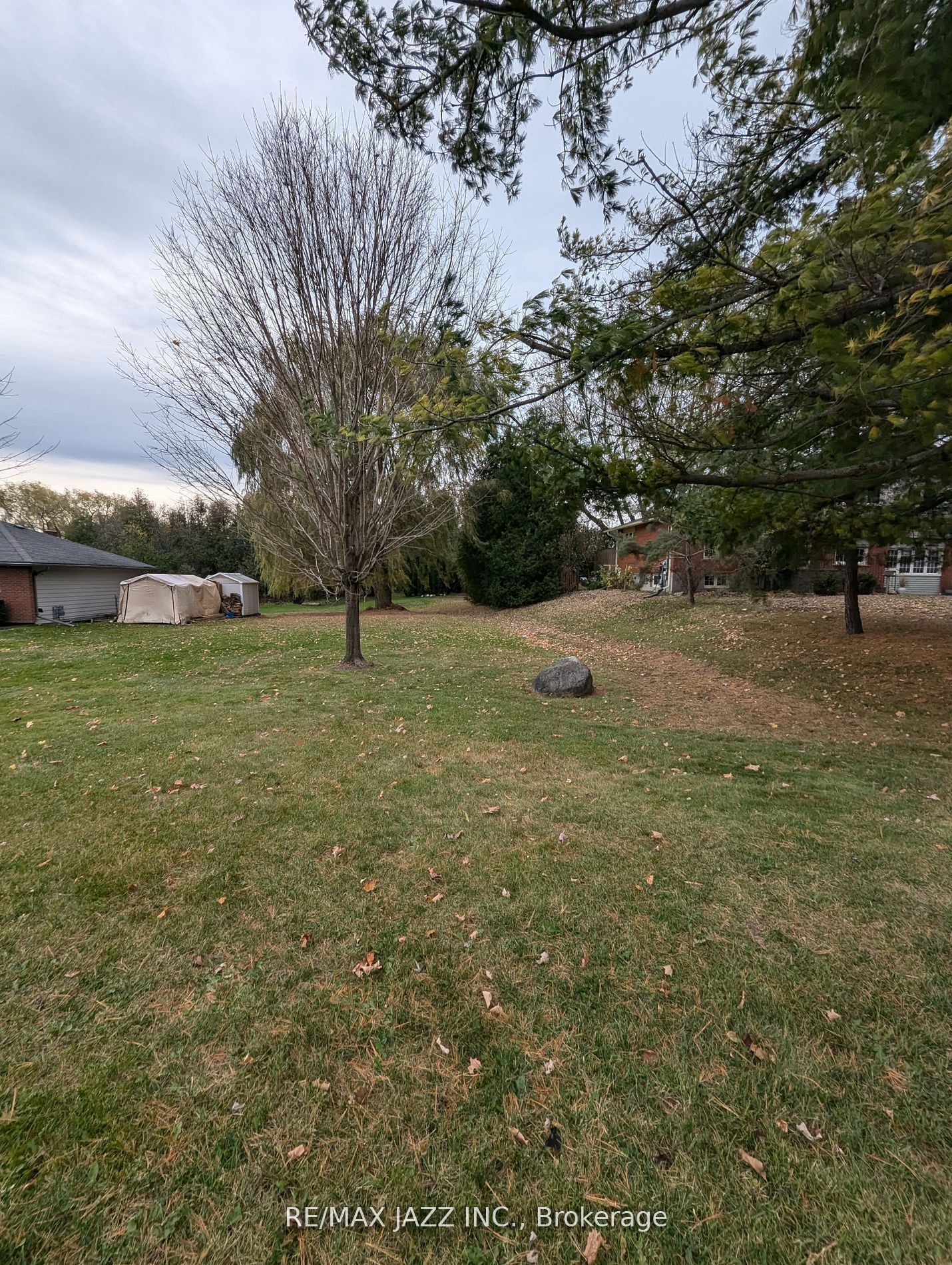 396 North Scugog Court Property Photo 2