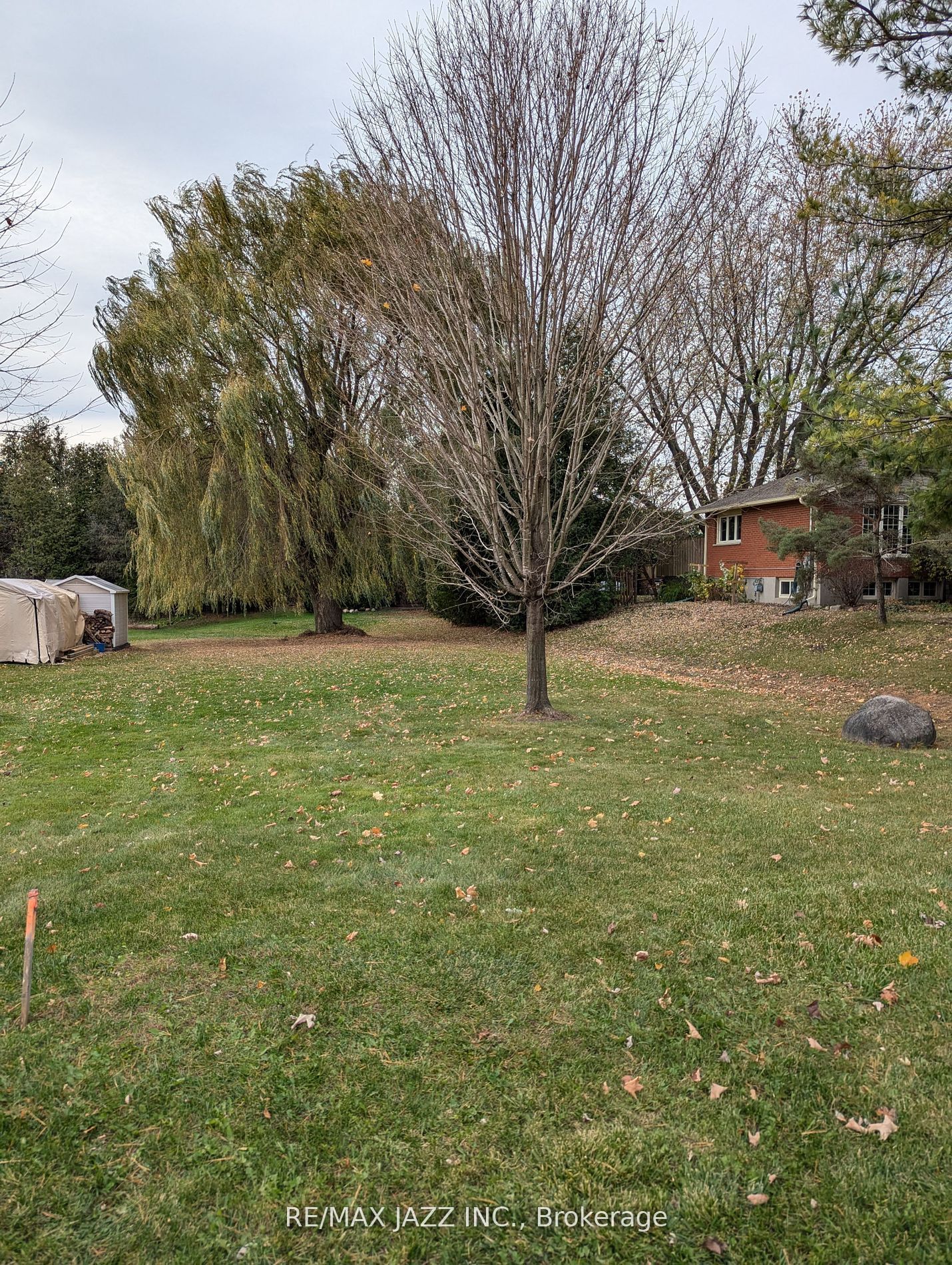 396 North Scugog Court Property Photo 3