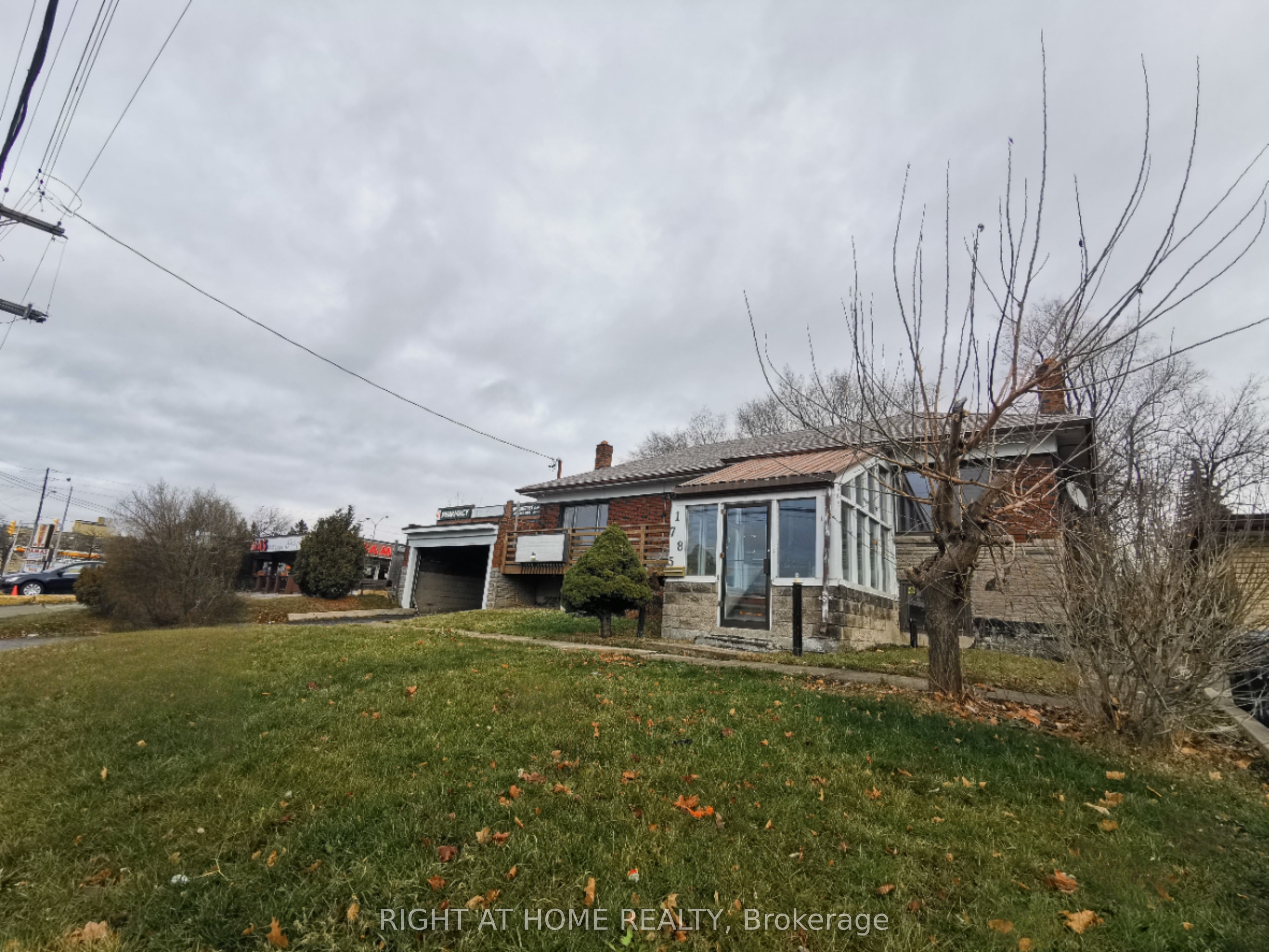 1785 Victoria Pk Avenue Property Photo 1