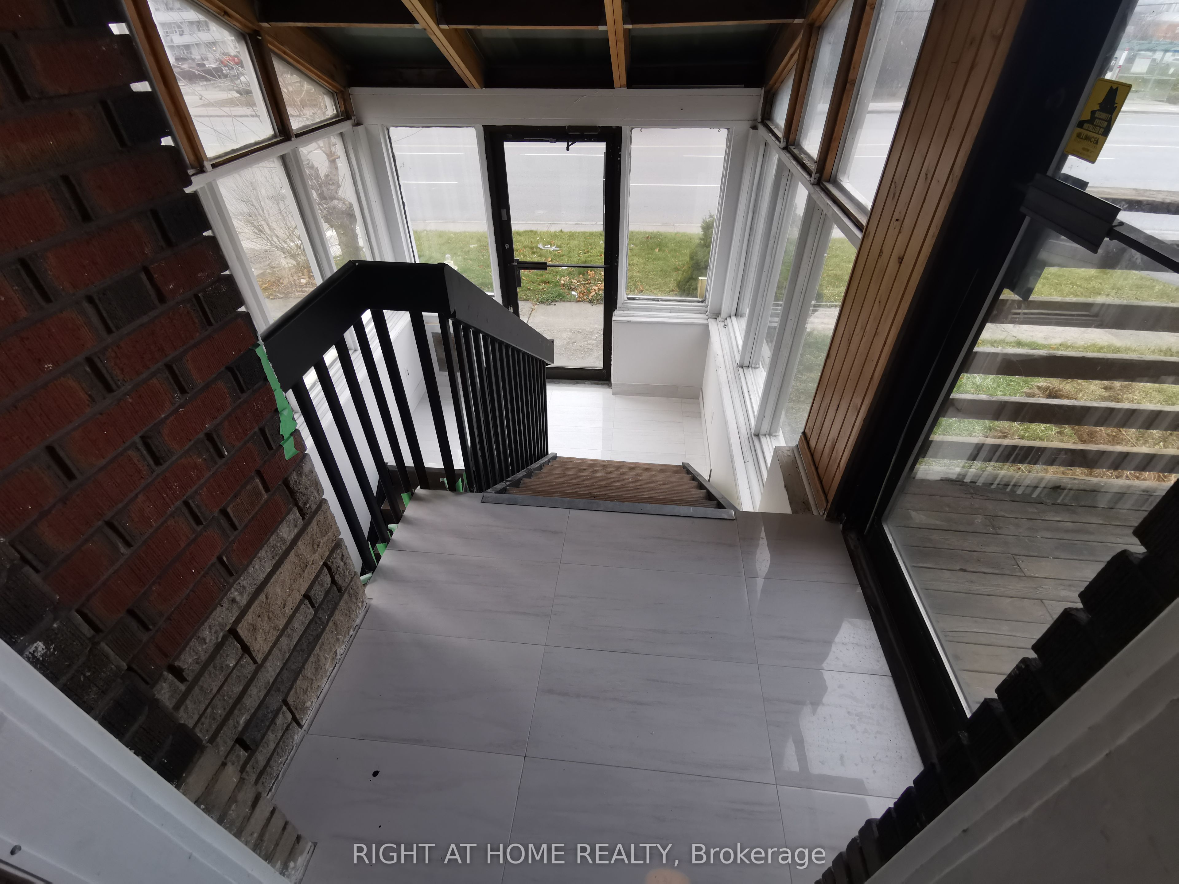 1785 Victoria Pk Avenue Property Photo 2