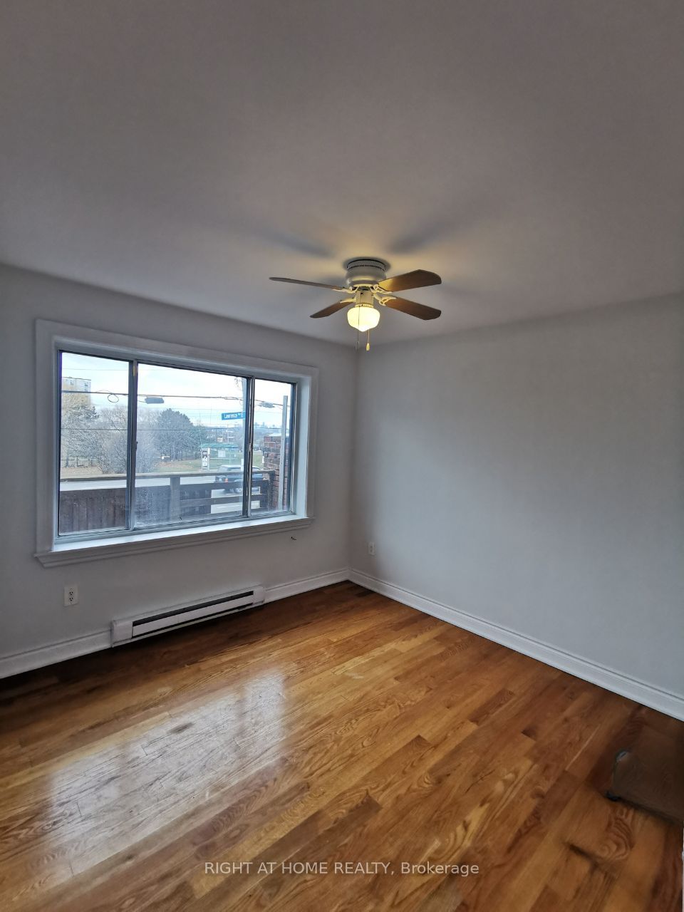 1785 Victoria Pk Avenue Property Photo 9