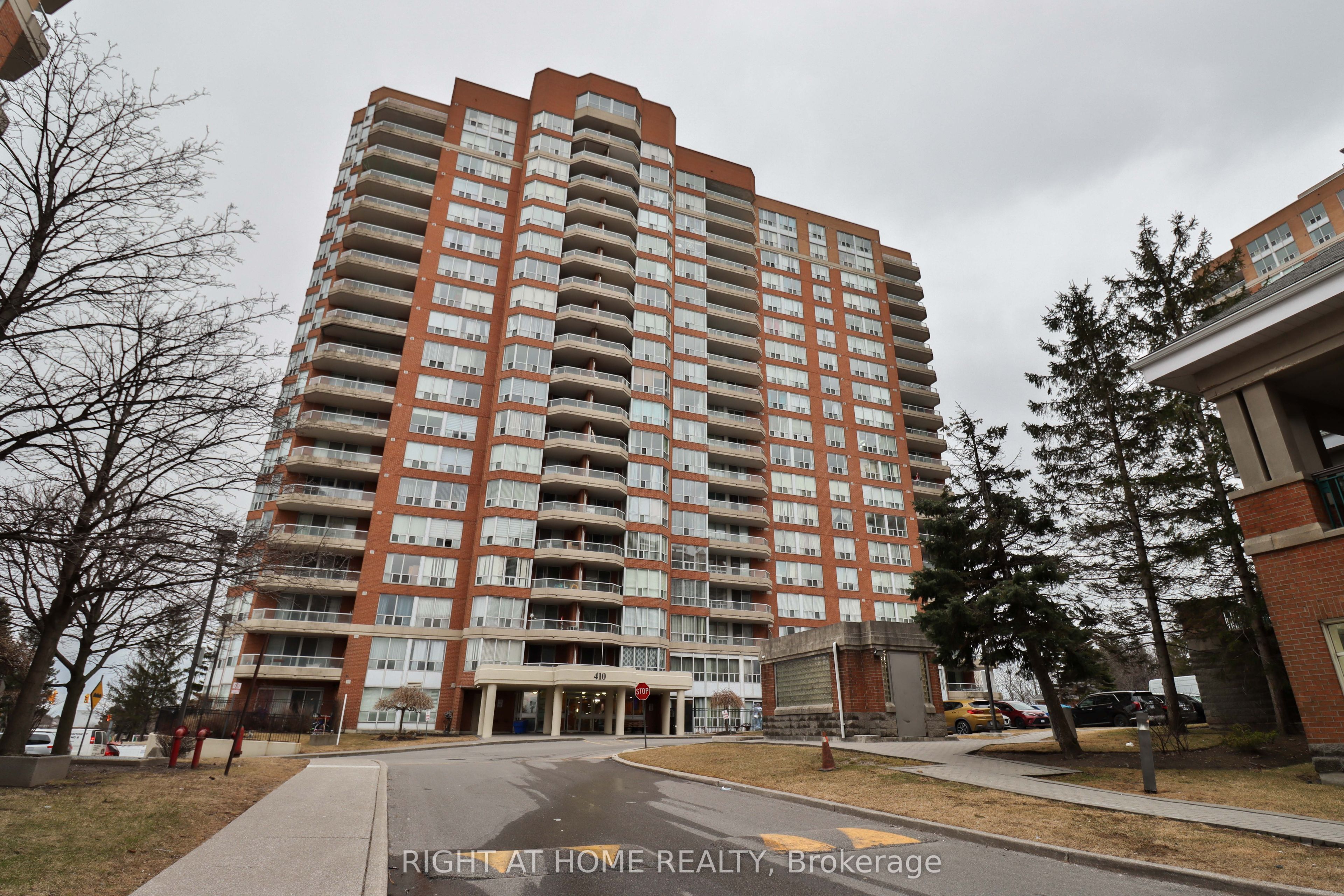 #1609 - 410 Mclevin Avenue Property Photo 1