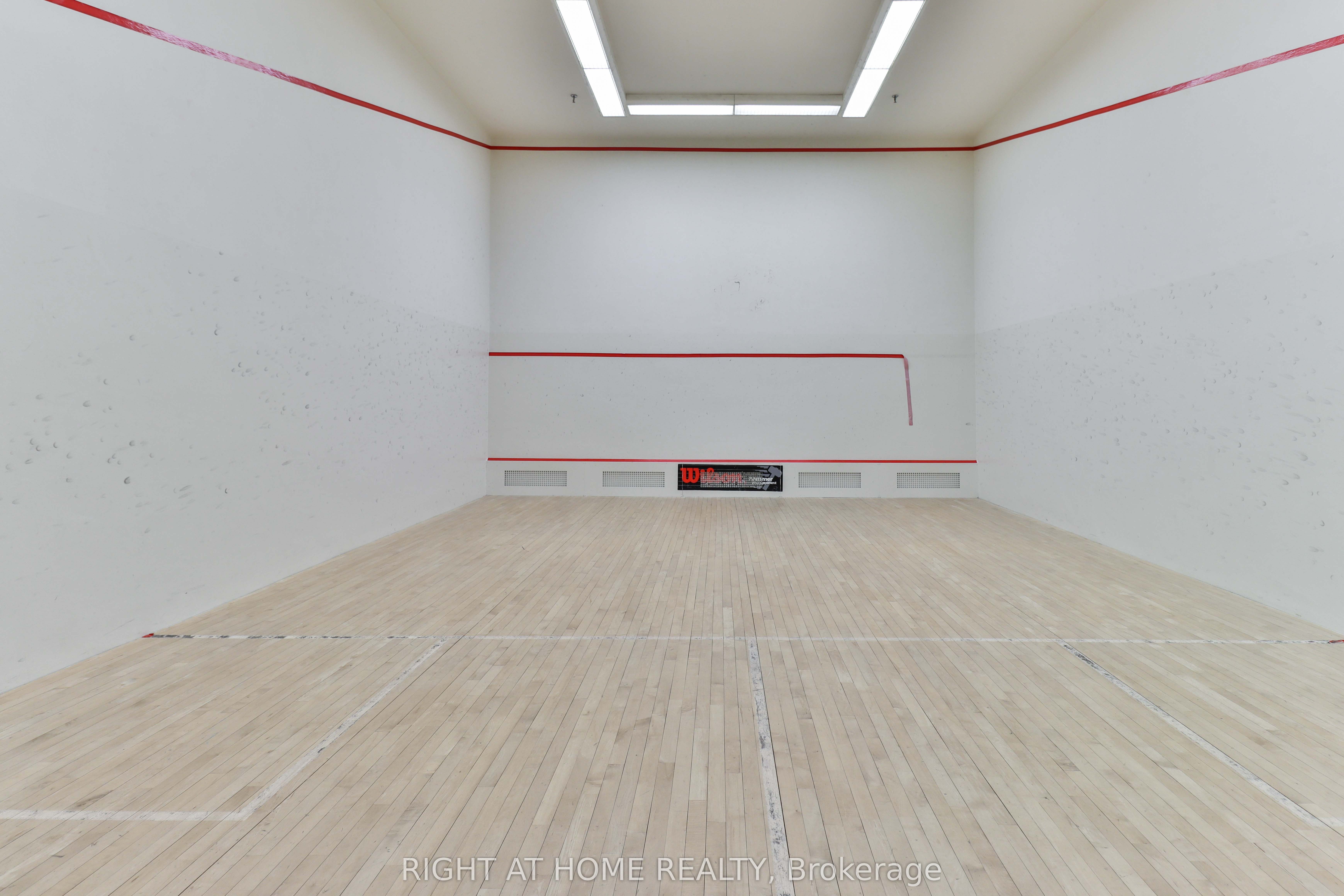 #1609 - 410 Mclevin Avenue Property Photo 14