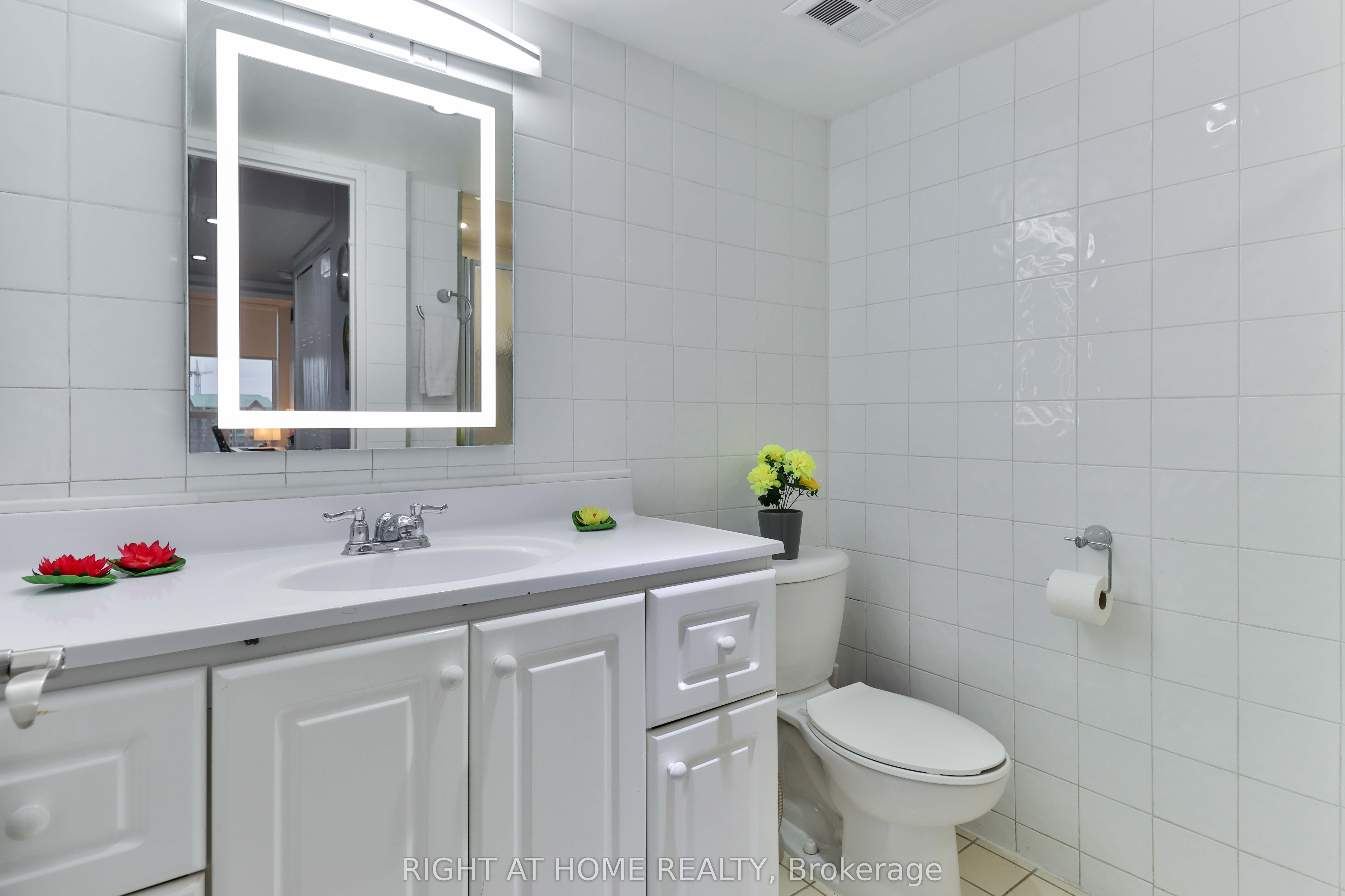 #1609 - 410 Mclevin Avenue Property Photo 48
