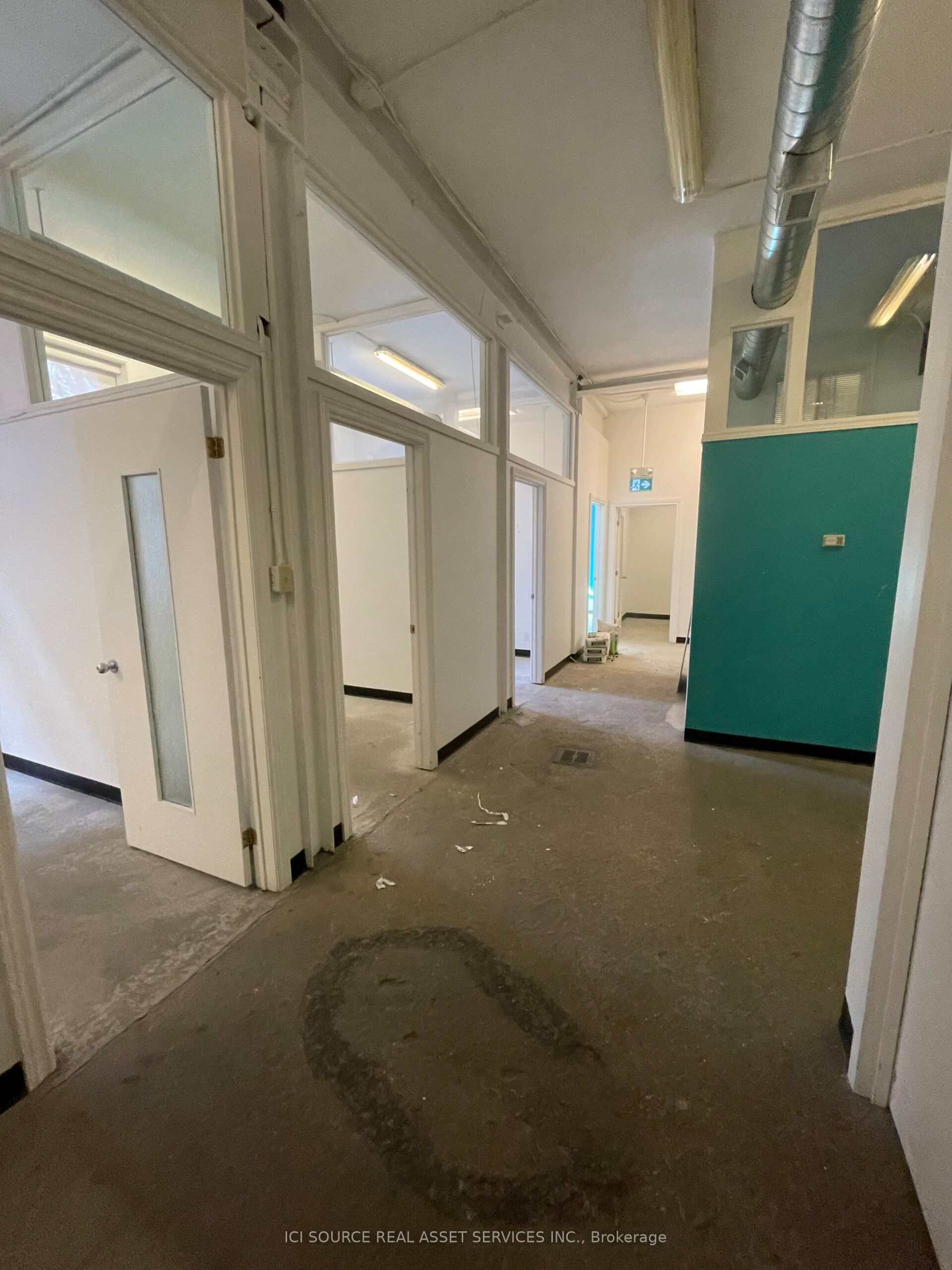 754 Queen Street Property Photo 13