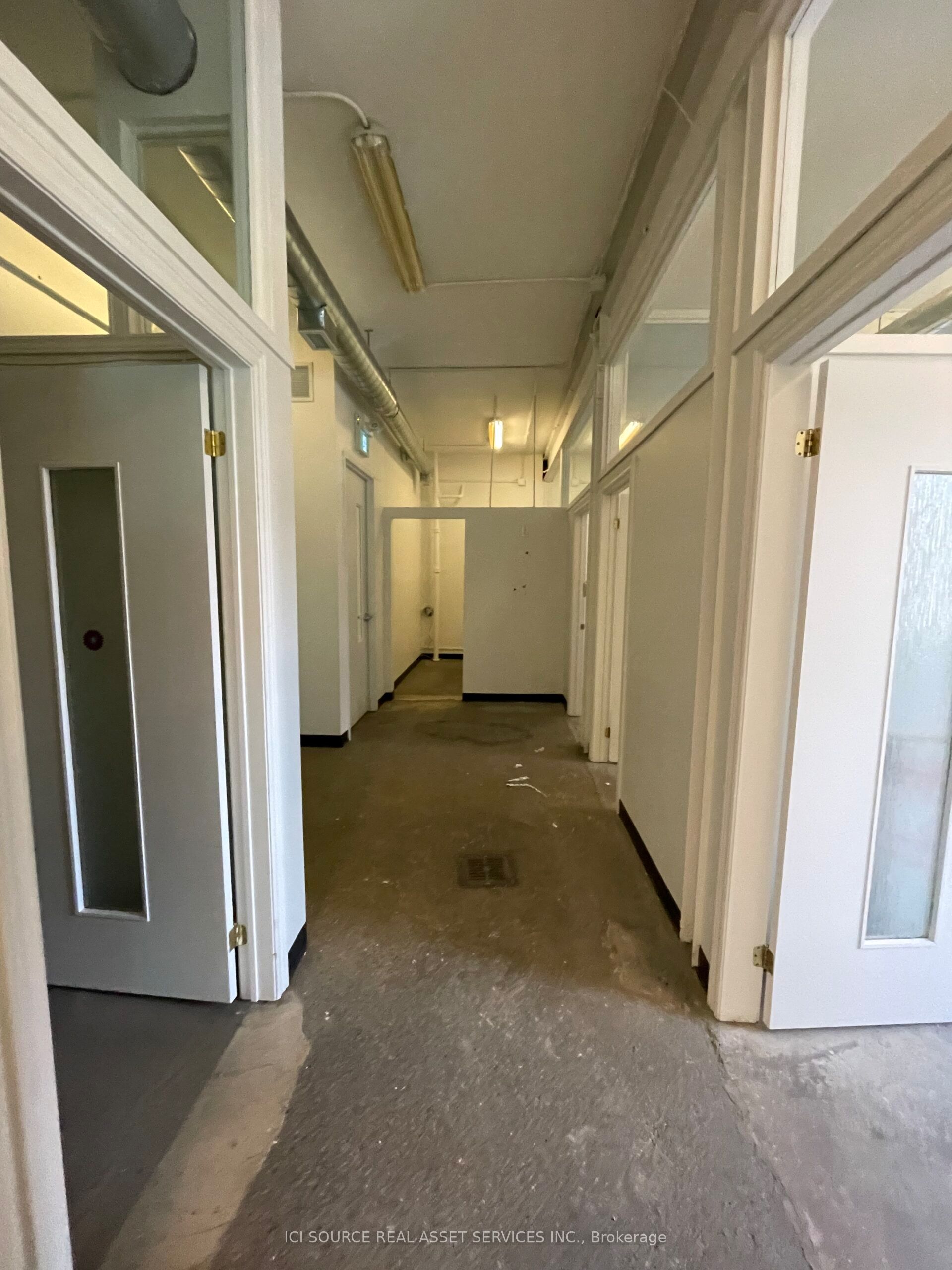 754 Queen Street Property Photo 16