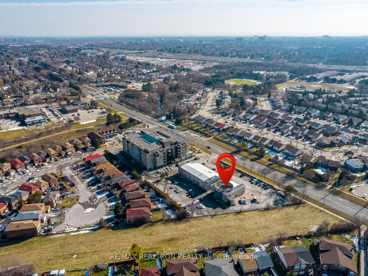 #56-66 - 5780 Sheppard Avenue Property Photo 2