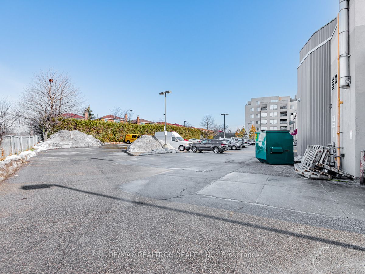 #56-66 - 5780 Sheppard Avenue Property Photo 3