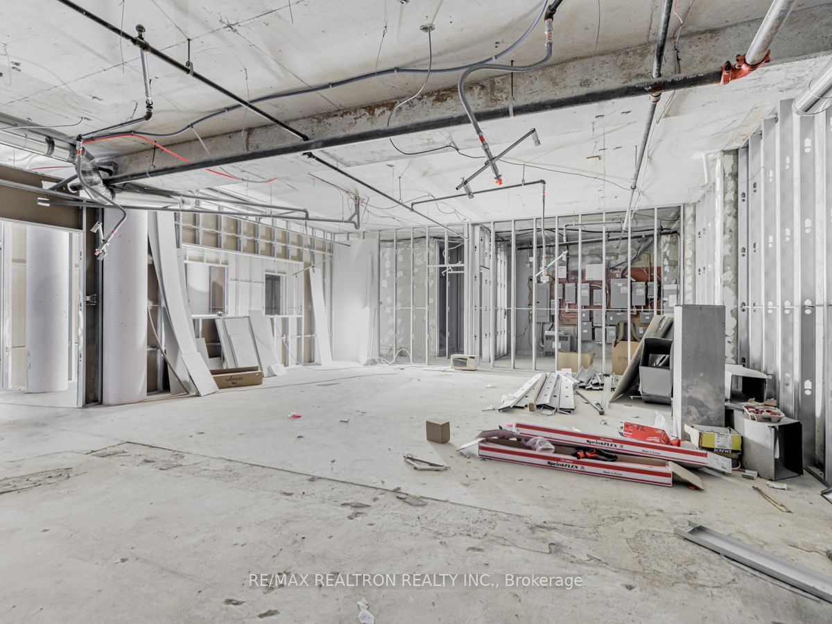 #56-66 - 5780 Sheppard Avenue Property Photo 15