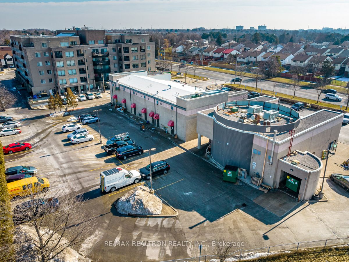 #56-66 - 5780 Sheppard Avenue Property Photo 24