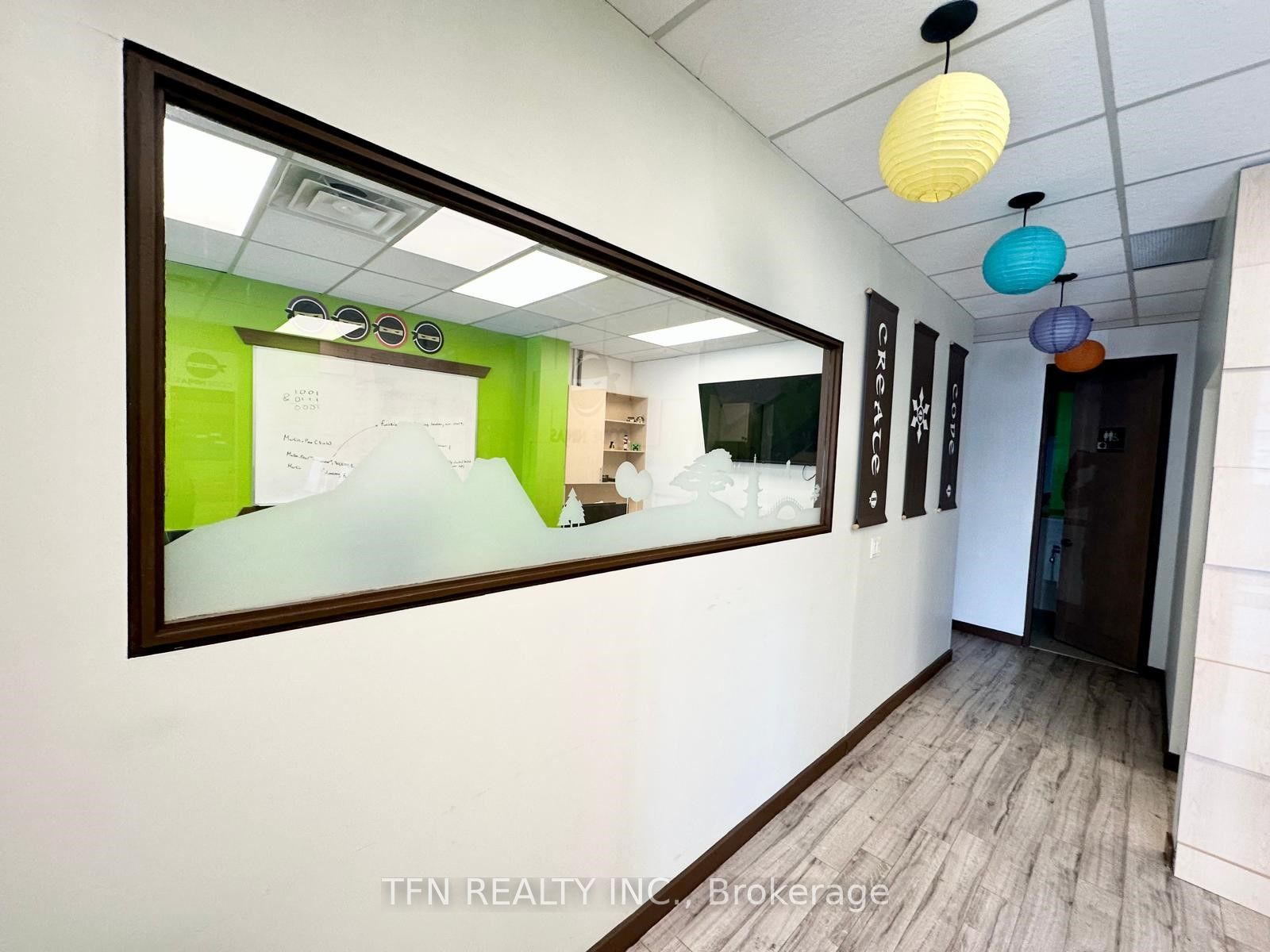 #105-106 - 15 Hardwood Avenue Property Photo 5