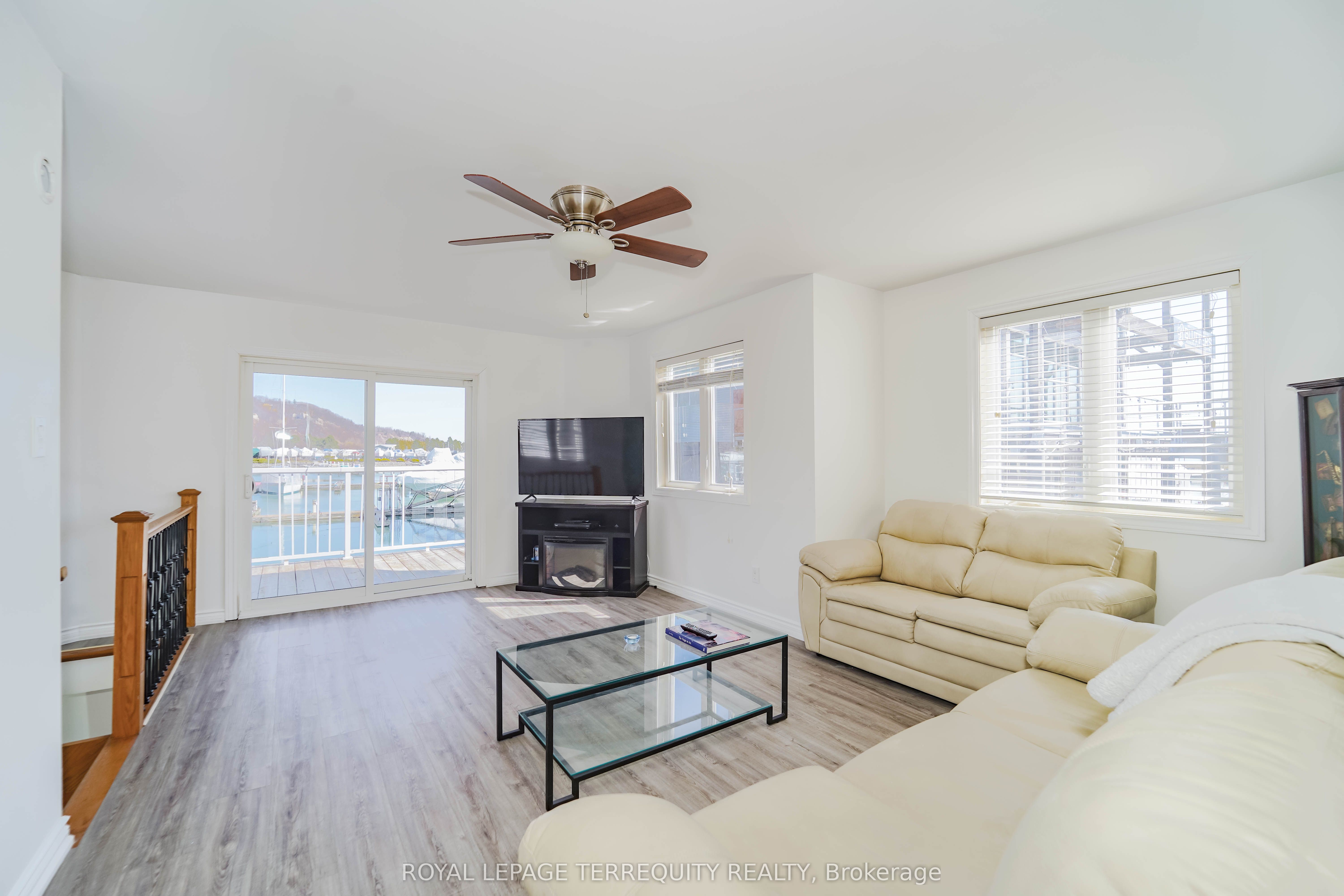 7 Brimley Road S 1 Property Photo 15