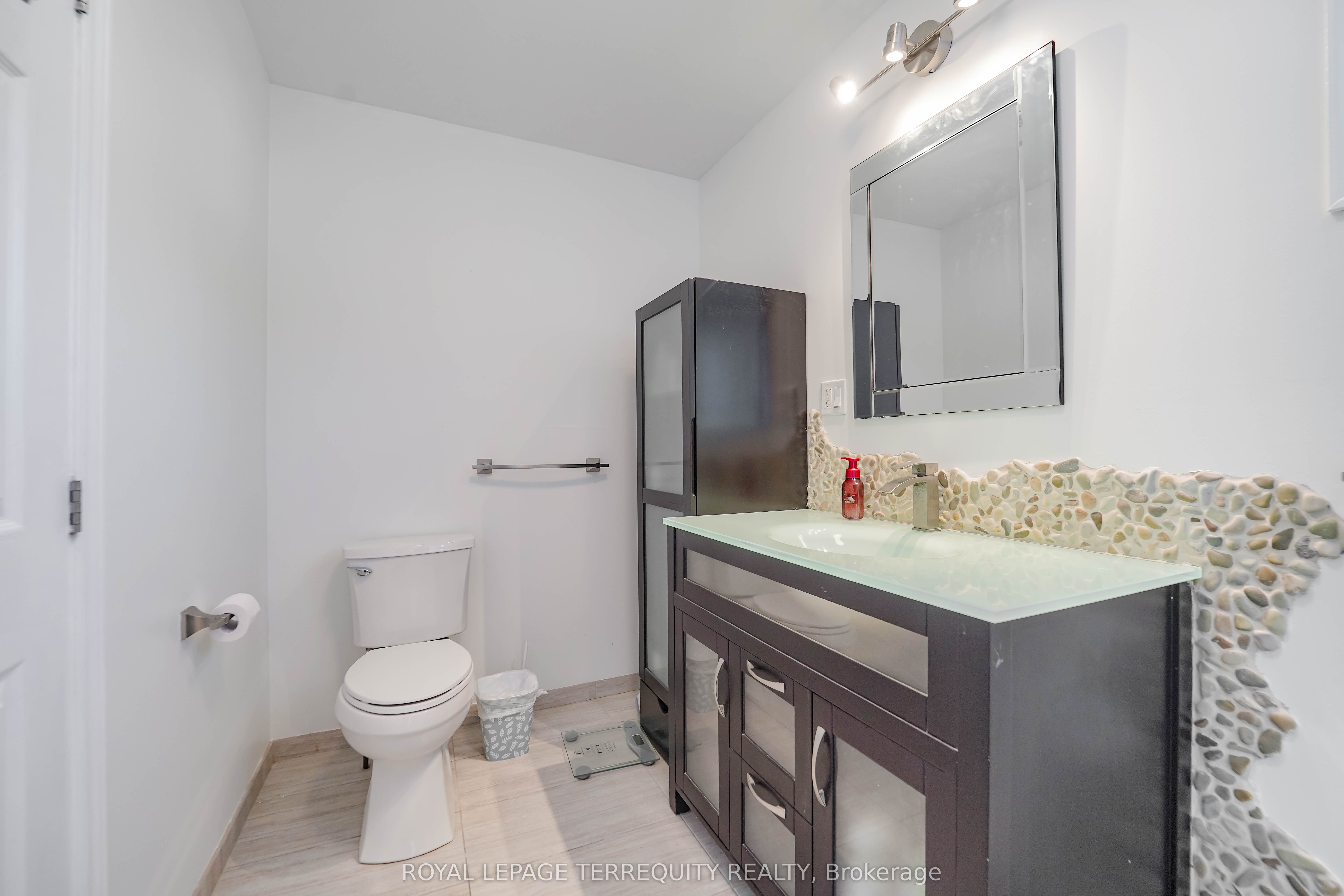 7 Brimley Road S 1 Property Photo 21