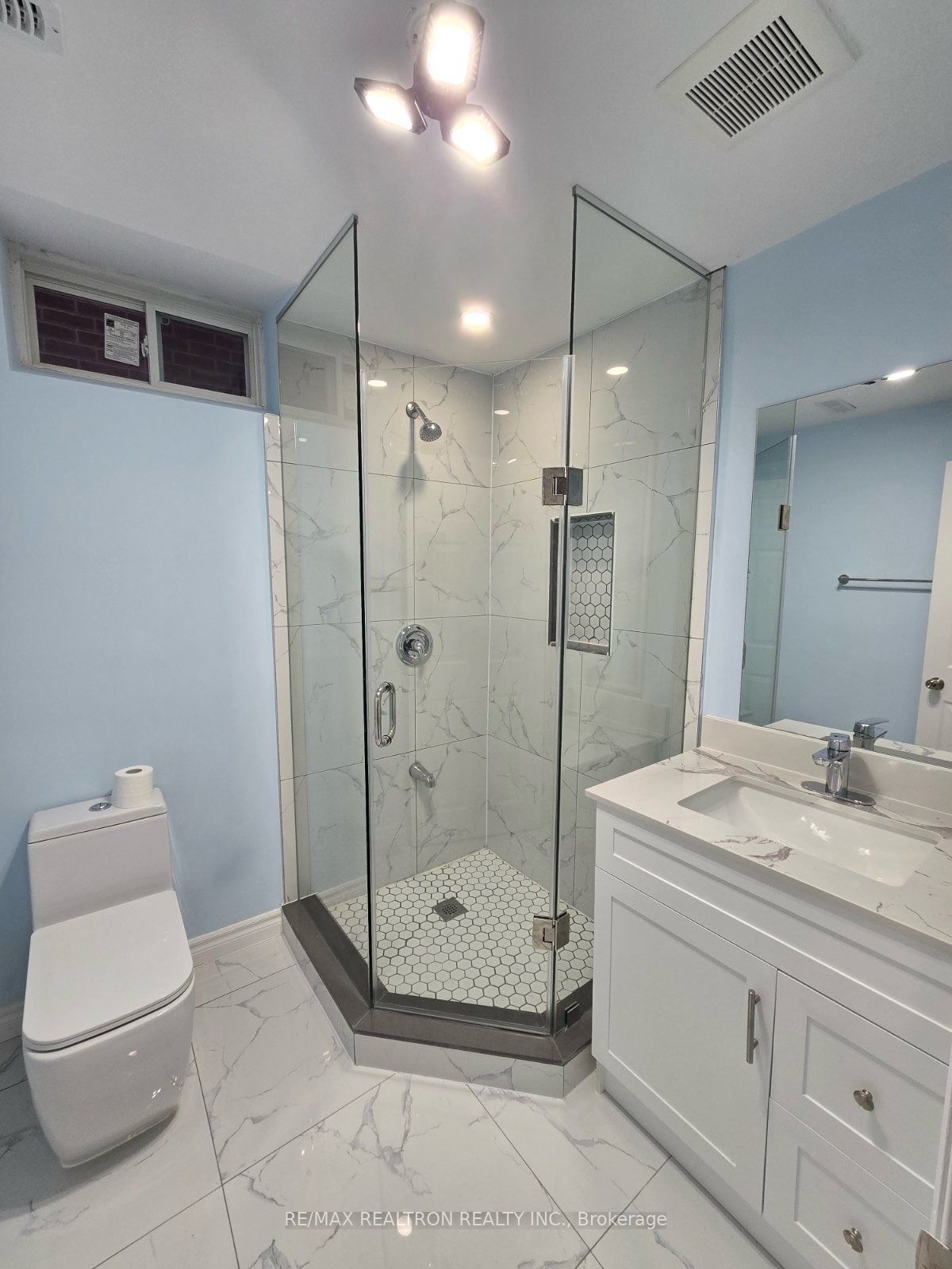1134 Enchanted Crescent (basement) Property Photo 2