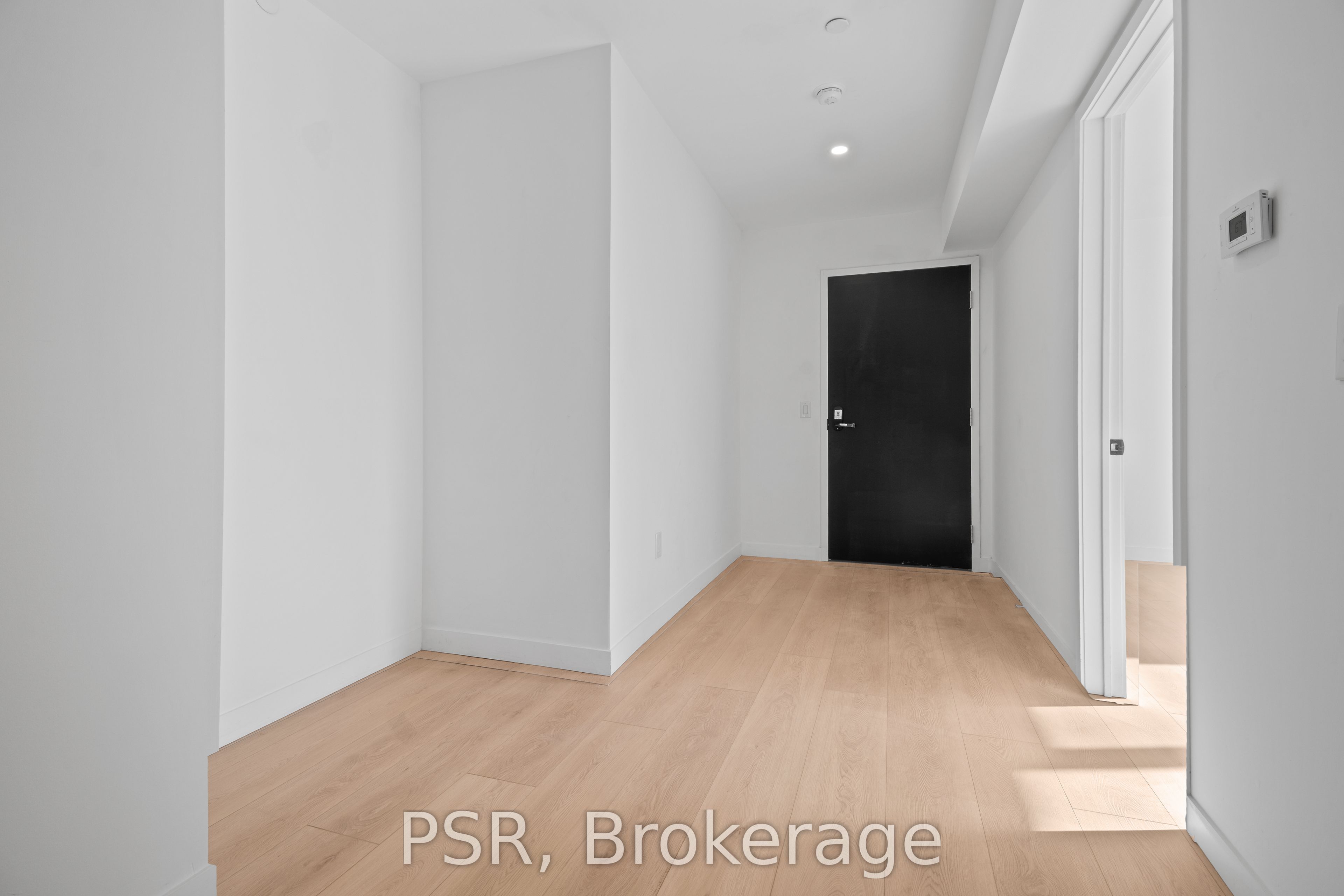 61 Orchard Park Drive 202 Property Photo 4