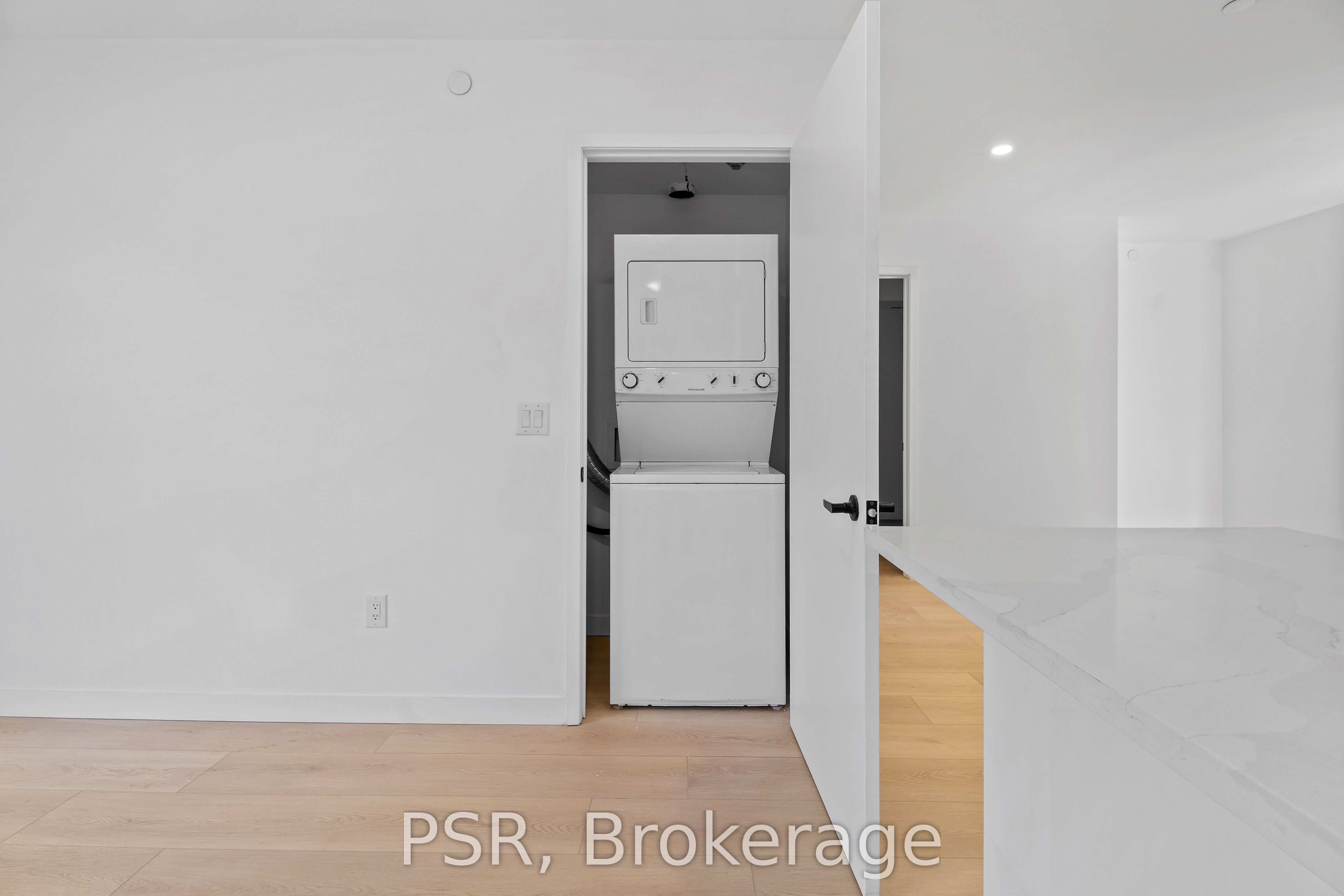 61 Orchard Park Drive 202 Property Photo 16