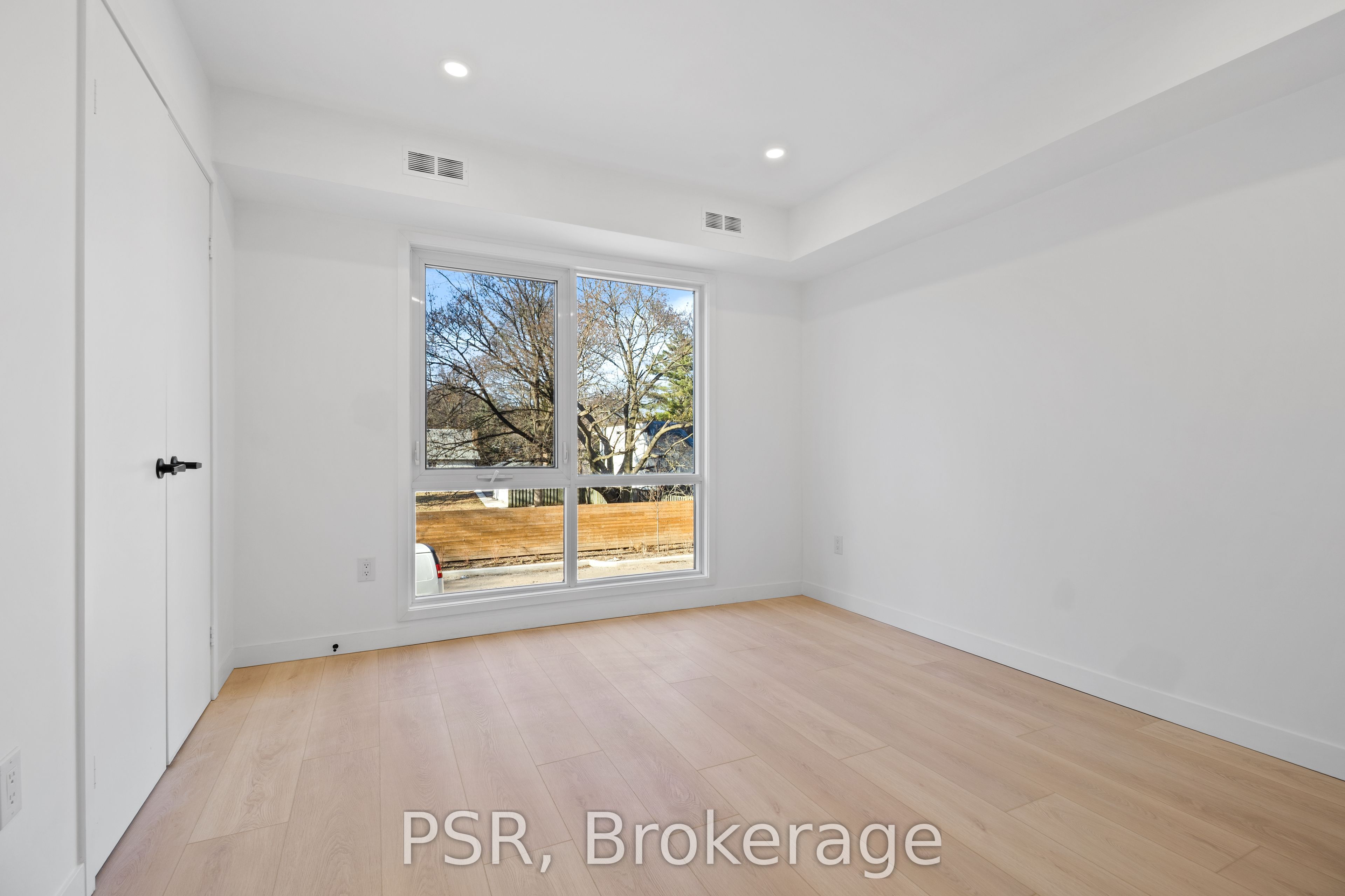 61 Orchard Park Drive 202 Property Photo 21