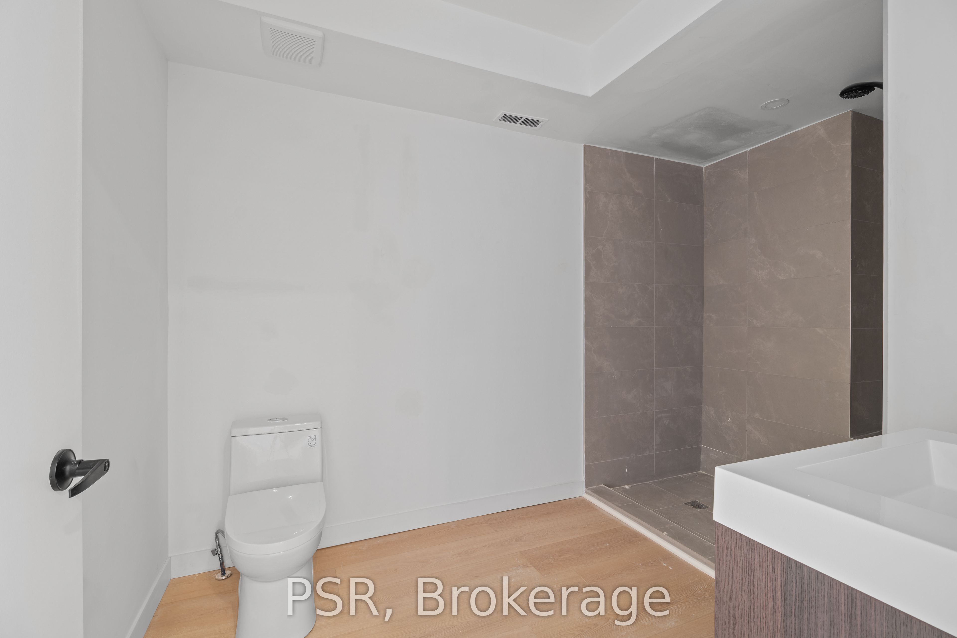 61 Orchard Park Drive 202 Property Photo 24