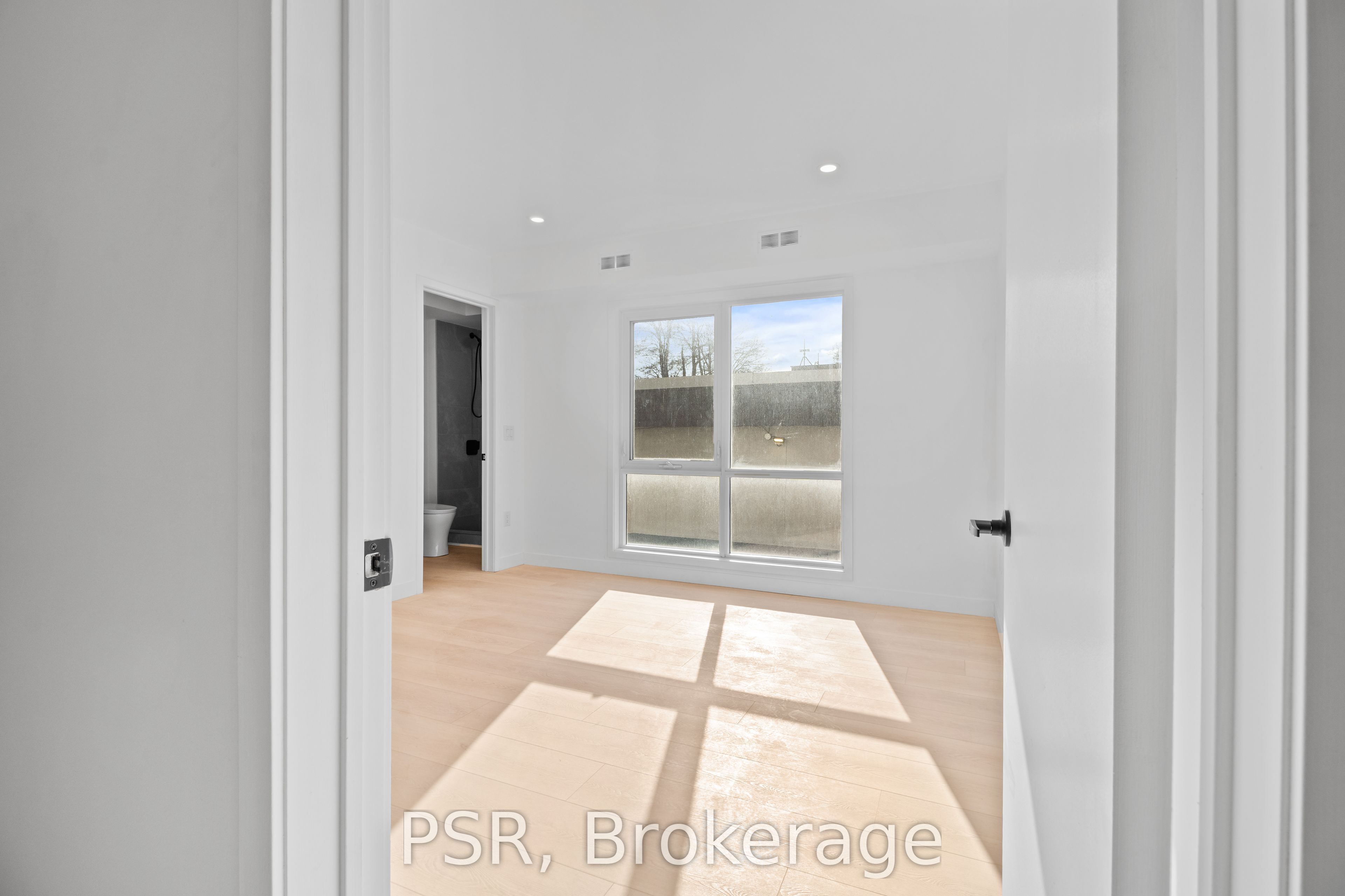 61 Orchard Park Drive 202 Property Photo 26