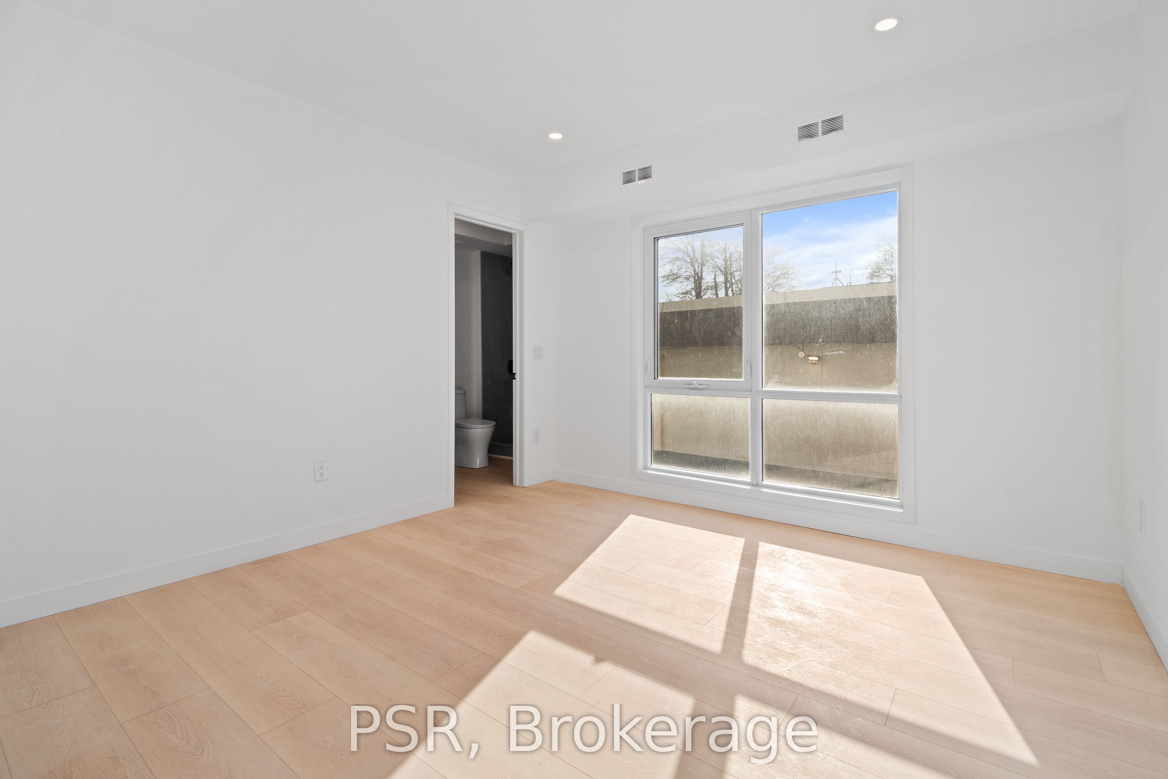 61 Orchard Park Drive 202 Property Photo 27