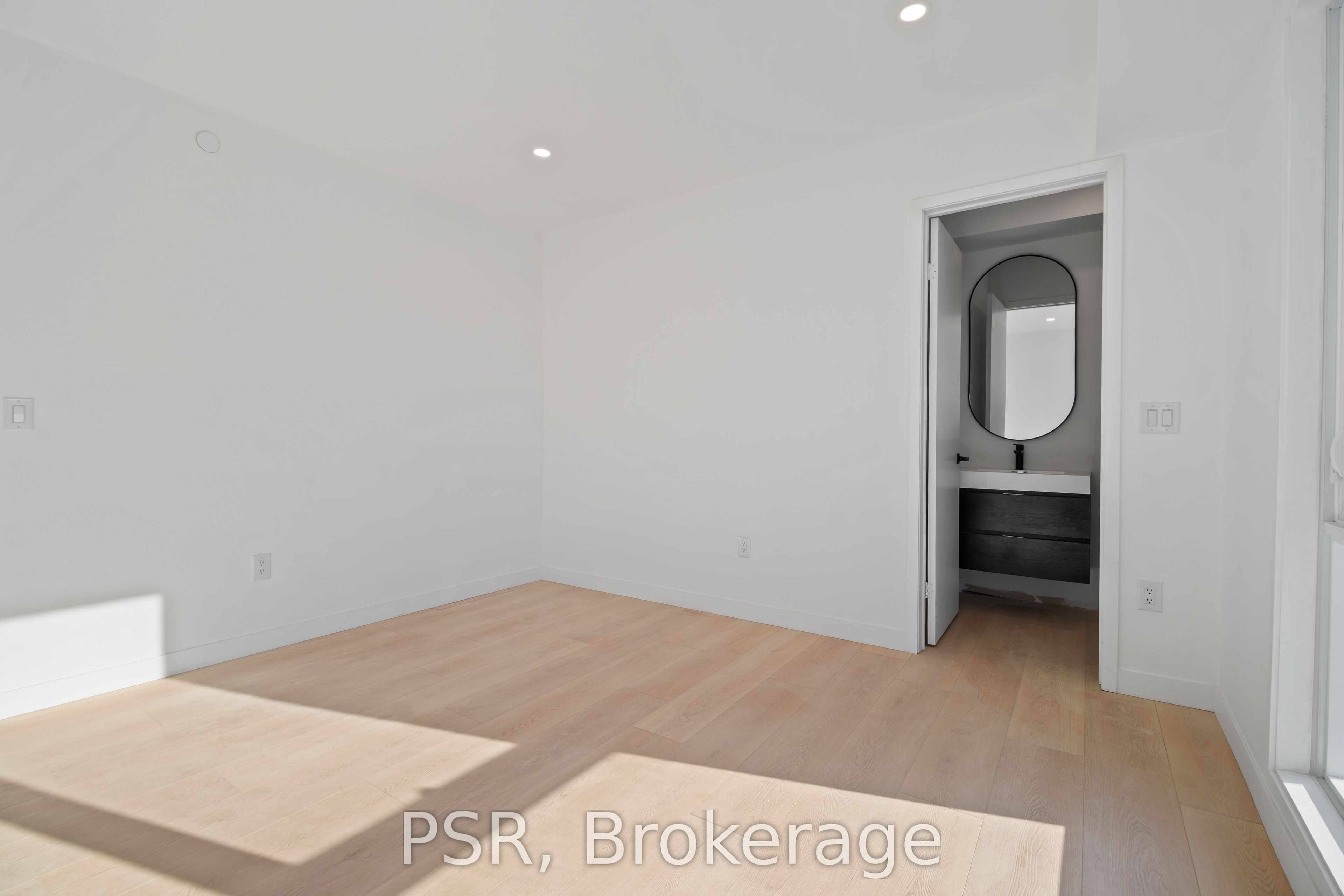 61 Orchard Park Drive 202 Property Photo 29
