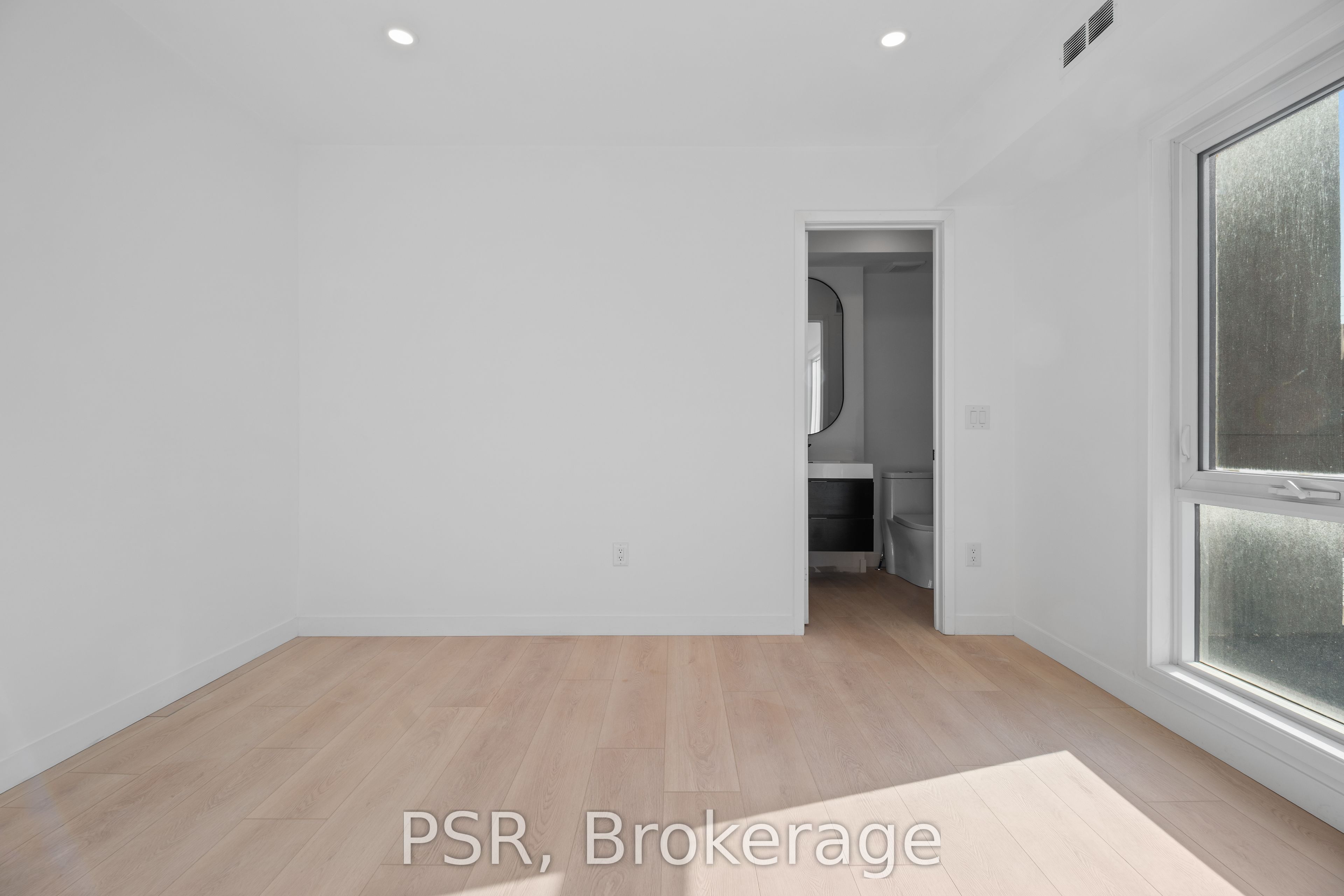 61 Orchard Park Drive 202 Property Photo 30