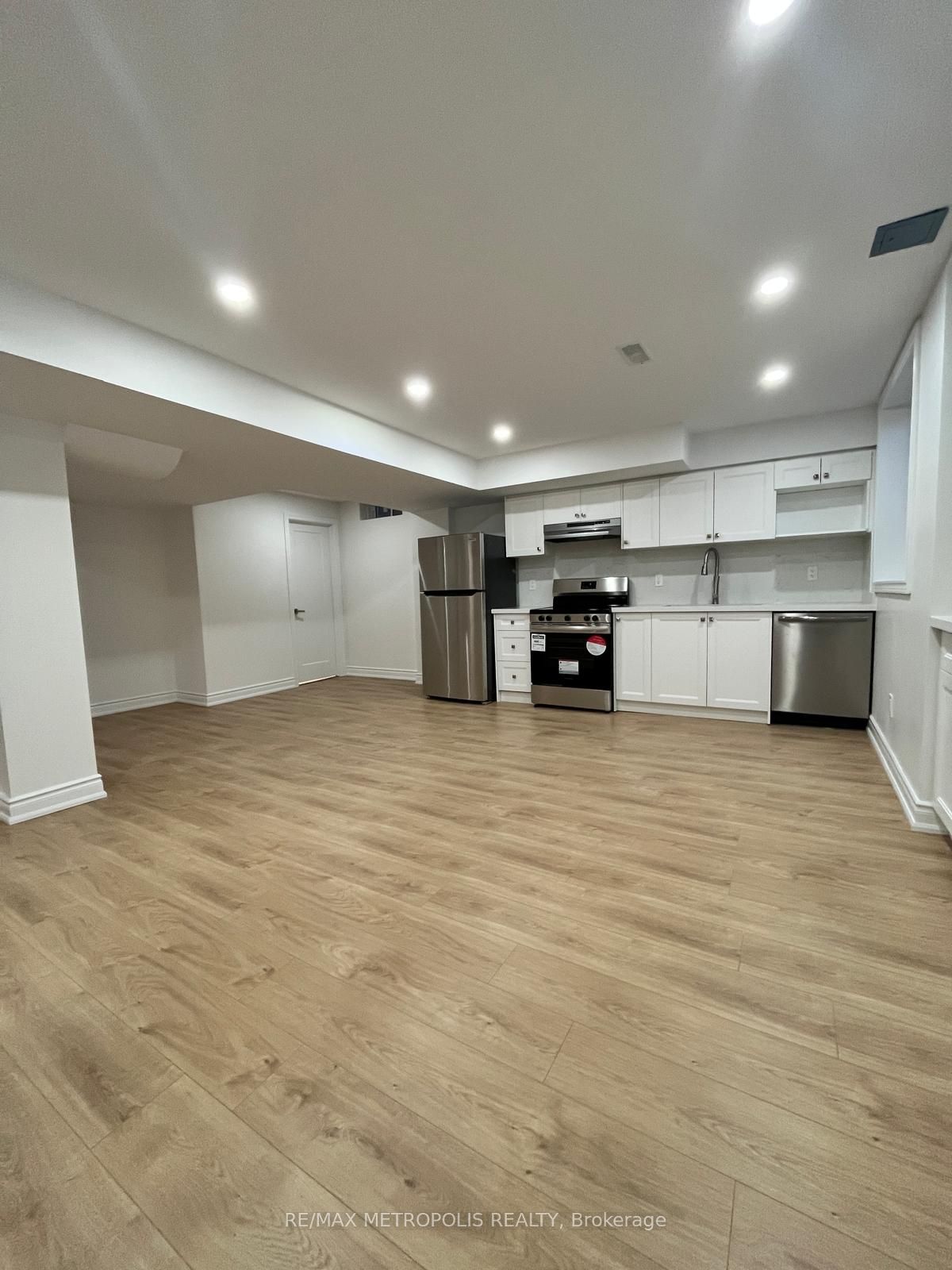 2489 Bridle Road Bsmt Property Photo 4