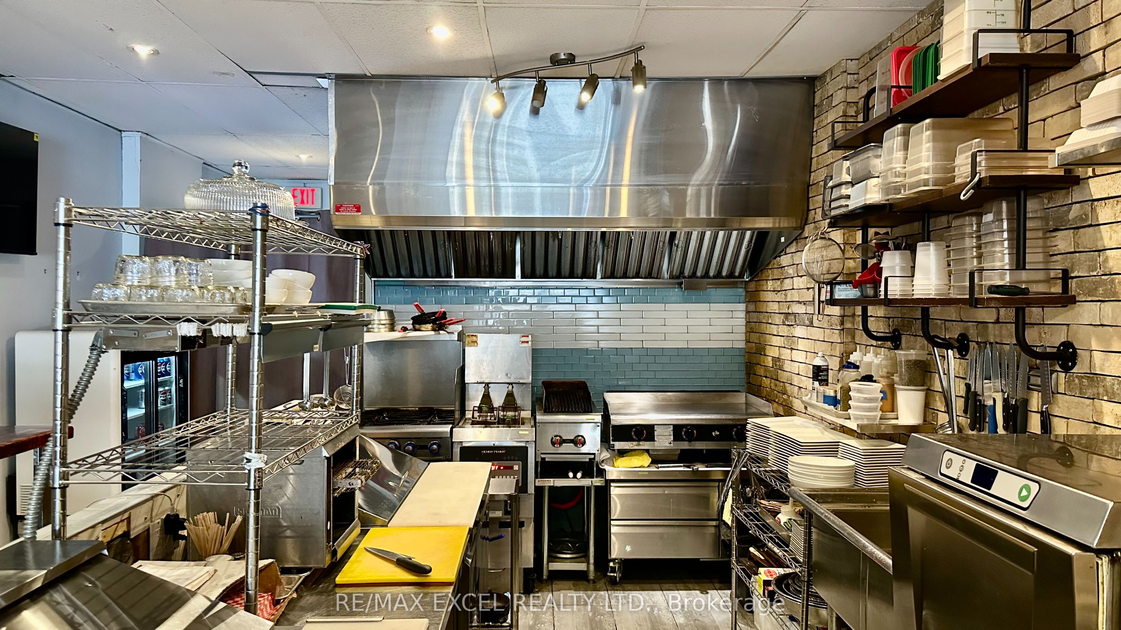 2116 Danforth Avenue Property Photo 3