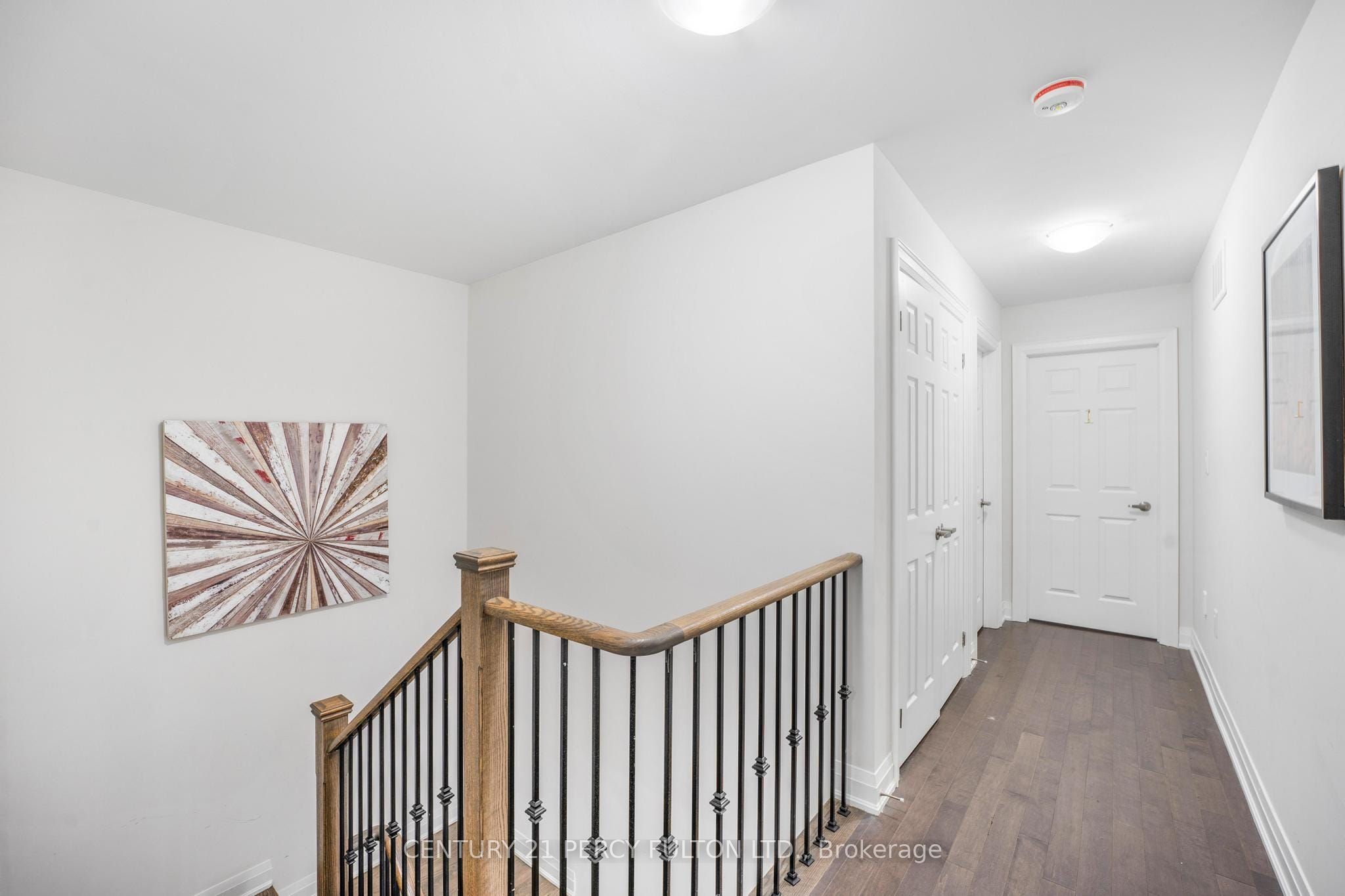 343 Northglen Boulevard W Property Photo 17