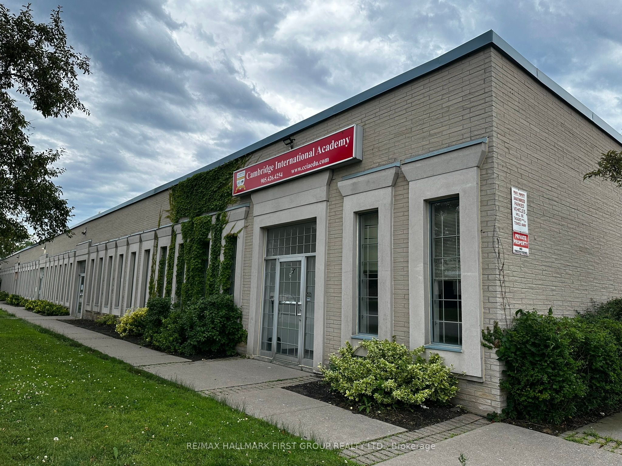 #2 - 126 Commercial Avenue Property Photo 2
