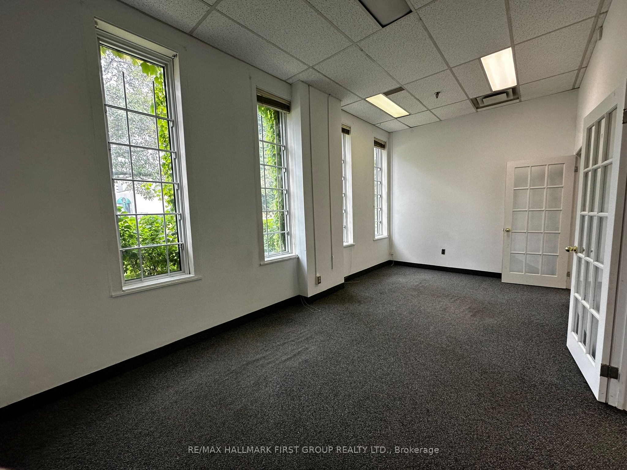 #2 - 126 Commercial Avenue Property Photo 8