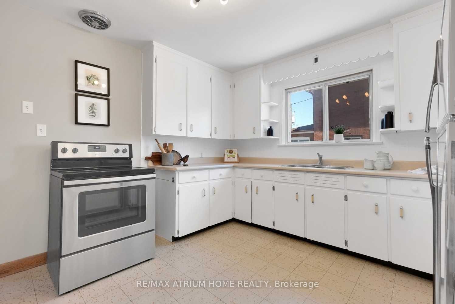 213 Conant Street Property Photo 7