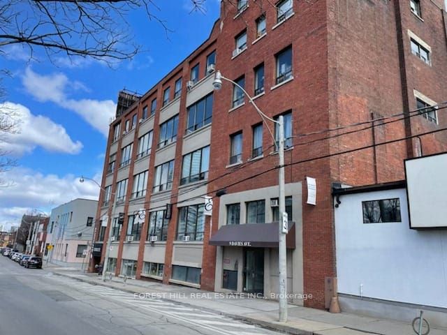 #201a - 9 Davies Avenue Property Photo 1