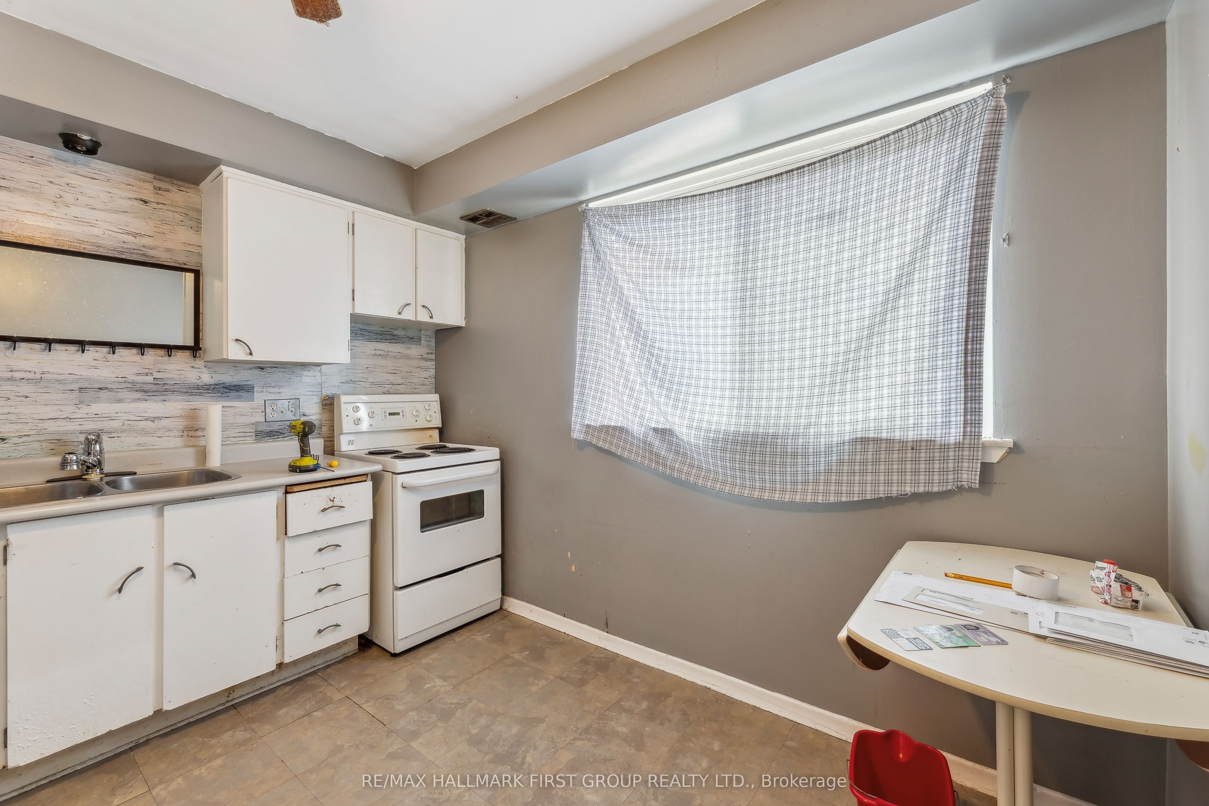 361 Linden Street Property Photo 10