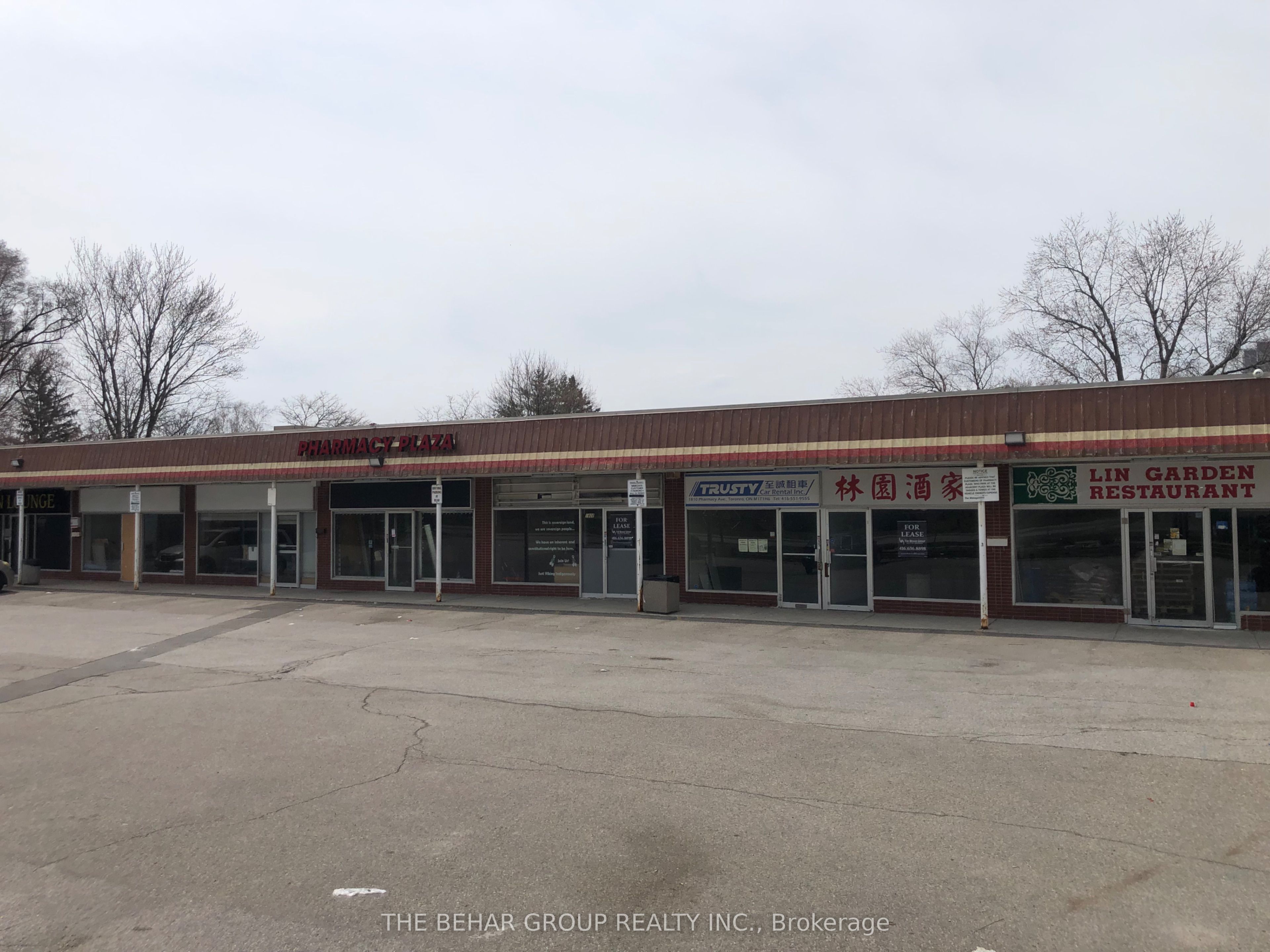 #1812 - 1800 Pharmacy Avenue Property Photo 1