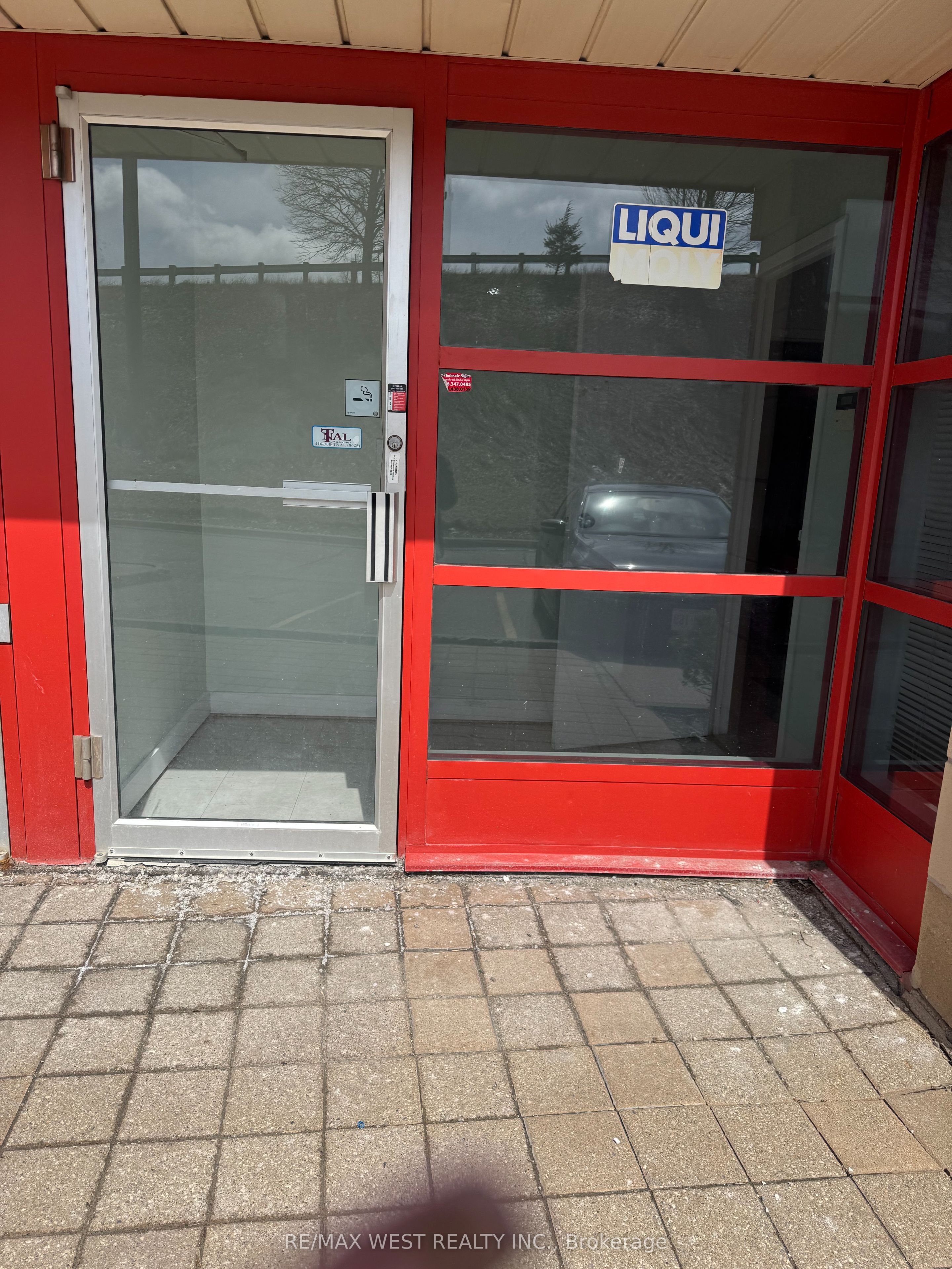 #34 - 5310 Finch Avenue Property Photo 3