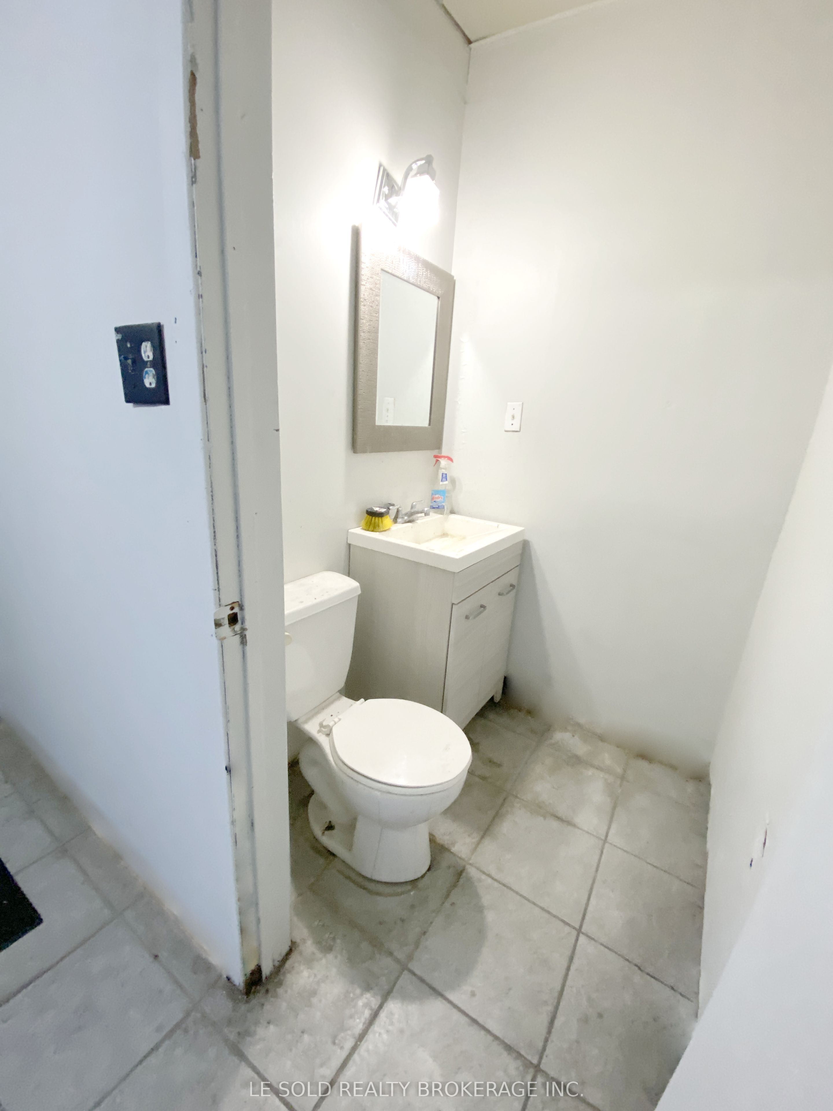 #office - 205 Nantucket Boulevard Property Photo 3
