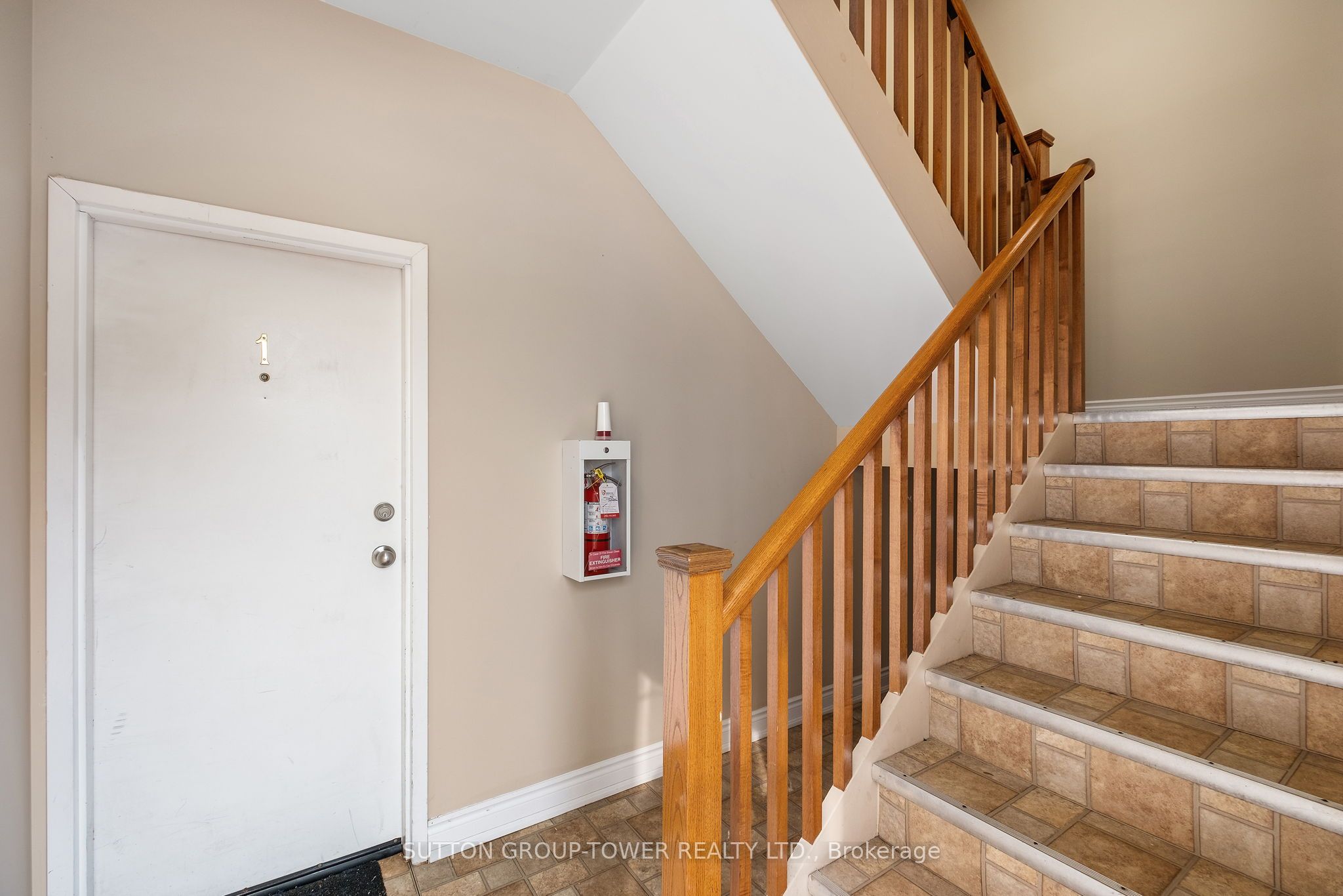 750 Albert Street Property Photo 3