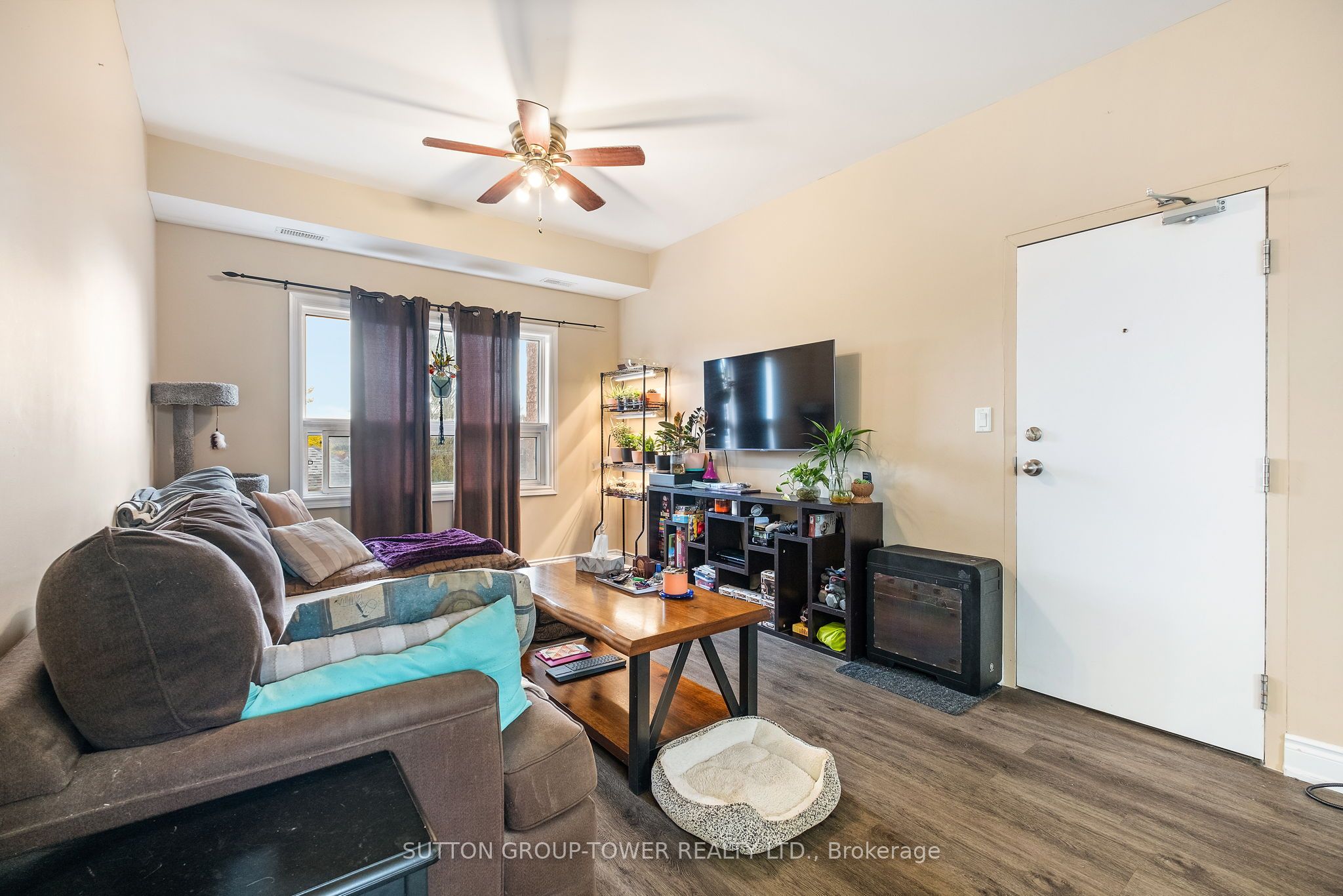 750 Albert Street Property Photo 22