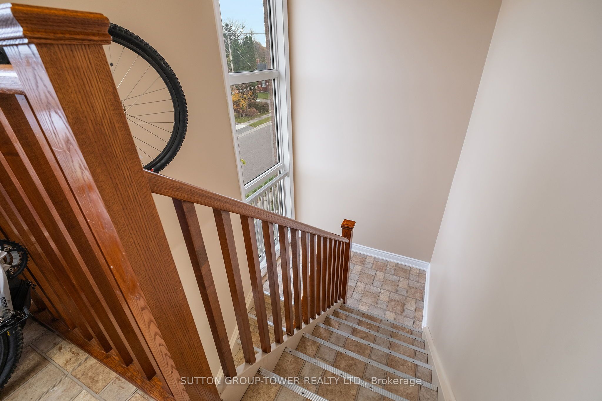 750 Albert Street Property Photo 23