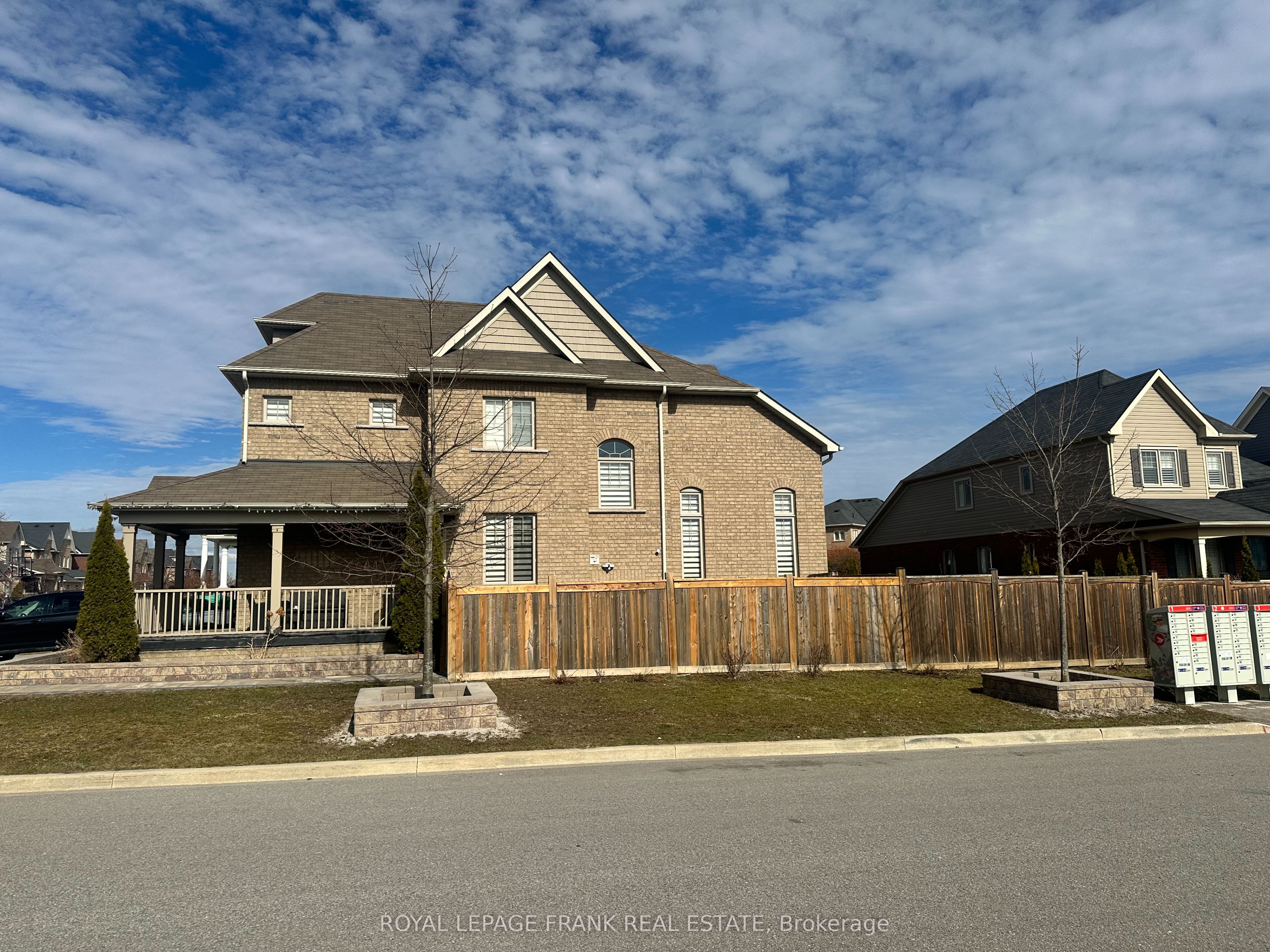 130 Sumersford Drive Main & Upper Property Photo 2